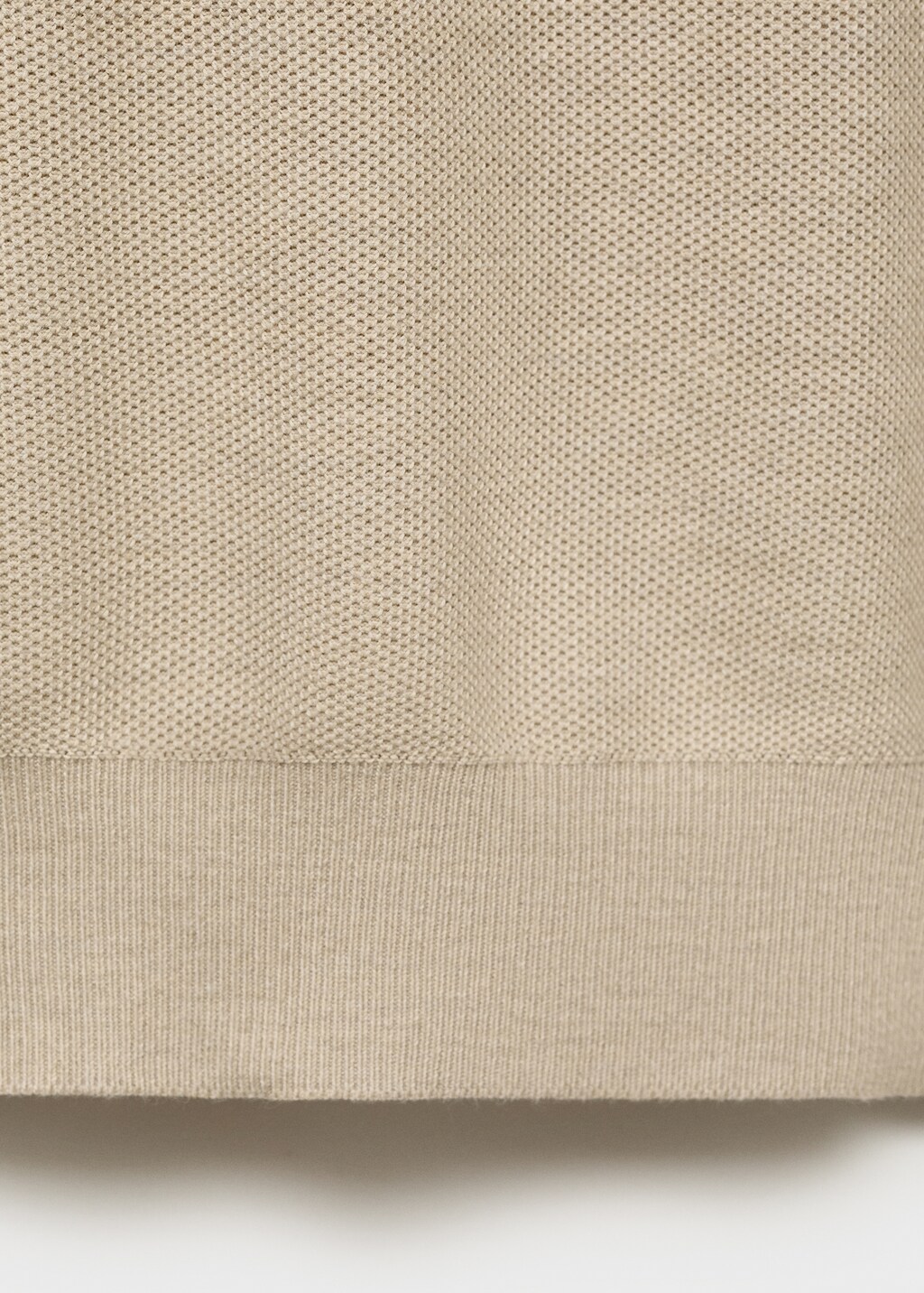 Microstructure sweater with zipper collar