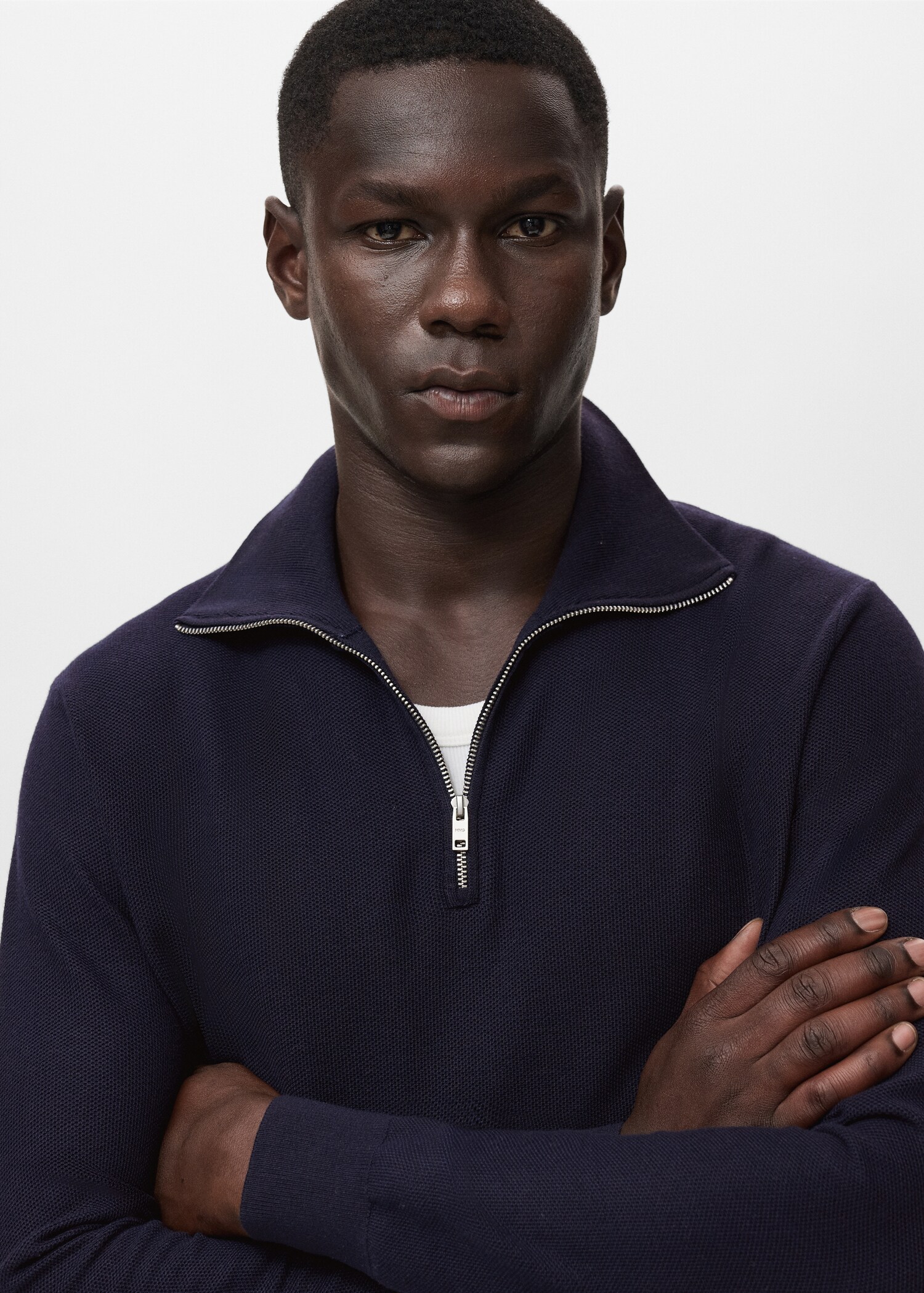 Microstructure sweater with zipper collar - Details of the article 1