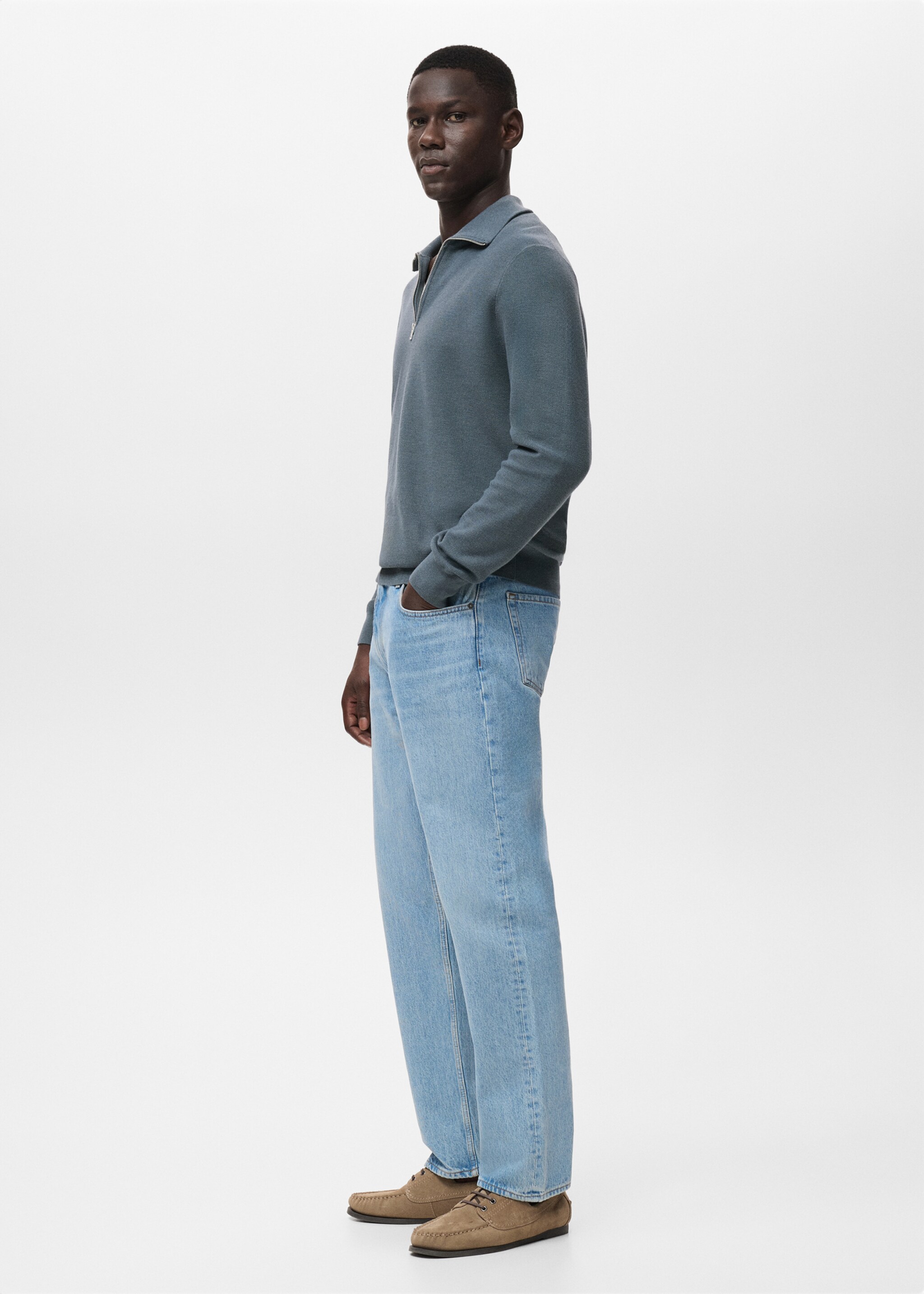 Microstructure sweater with zipper collar - Details of the article 2, Petrol Blue. Ref: 17035146-01.