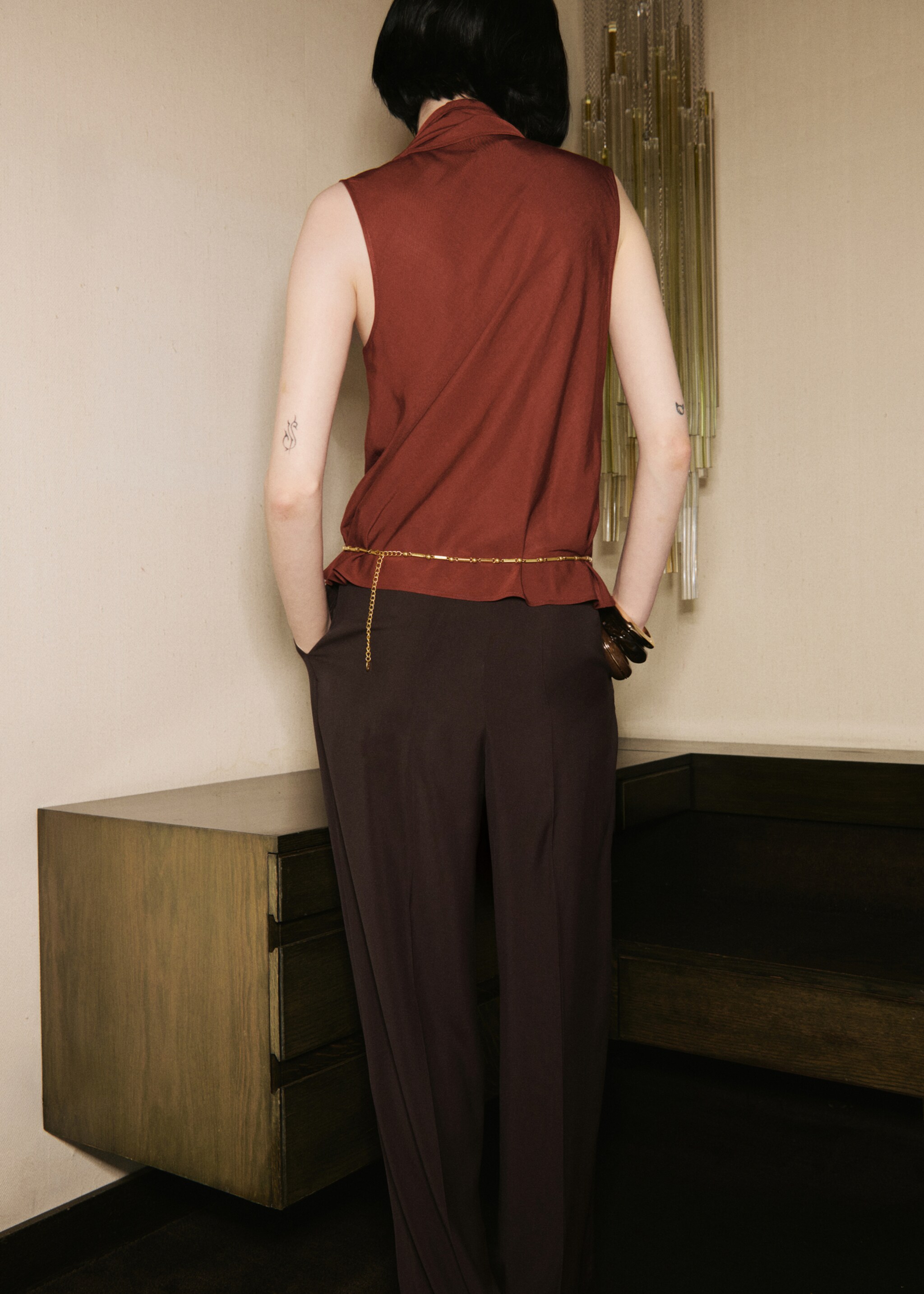 Blouse with foulard neckline - Reverse of the article, Russet. Ref: 17036740-01.