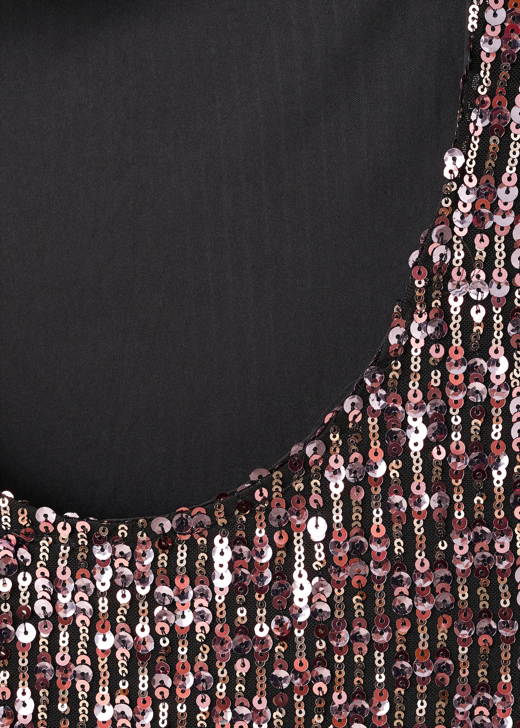 Short dress with sequins