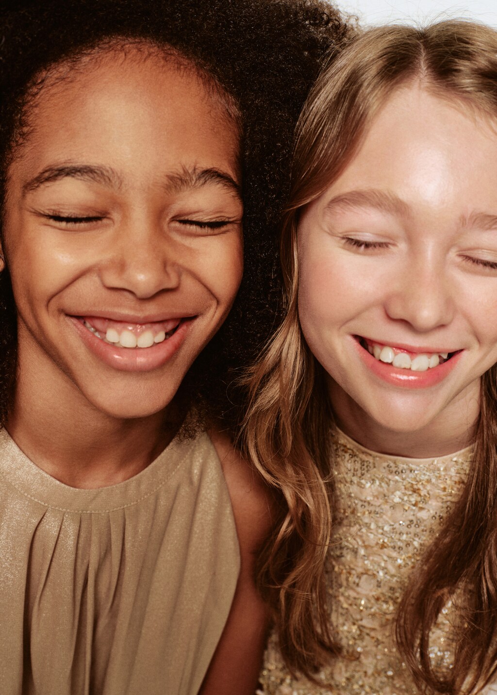 Short dress with sequins