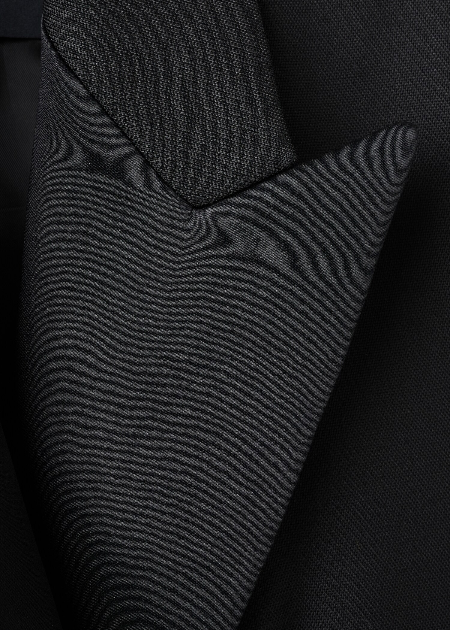 Wool-blend suit jacket with lapels - Details of the article 0