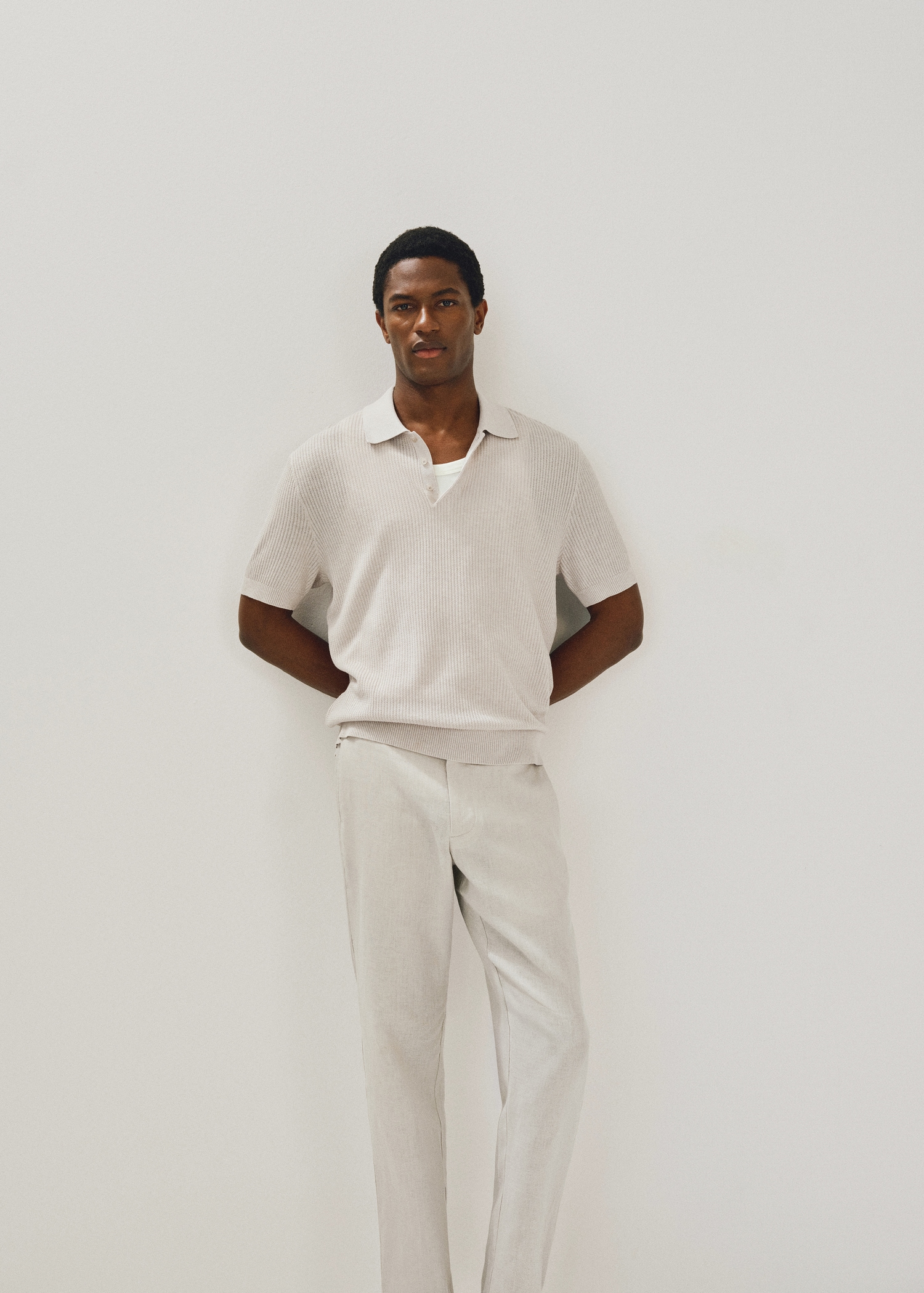 Slim-fit 100% linen trousers - Details of the article 5