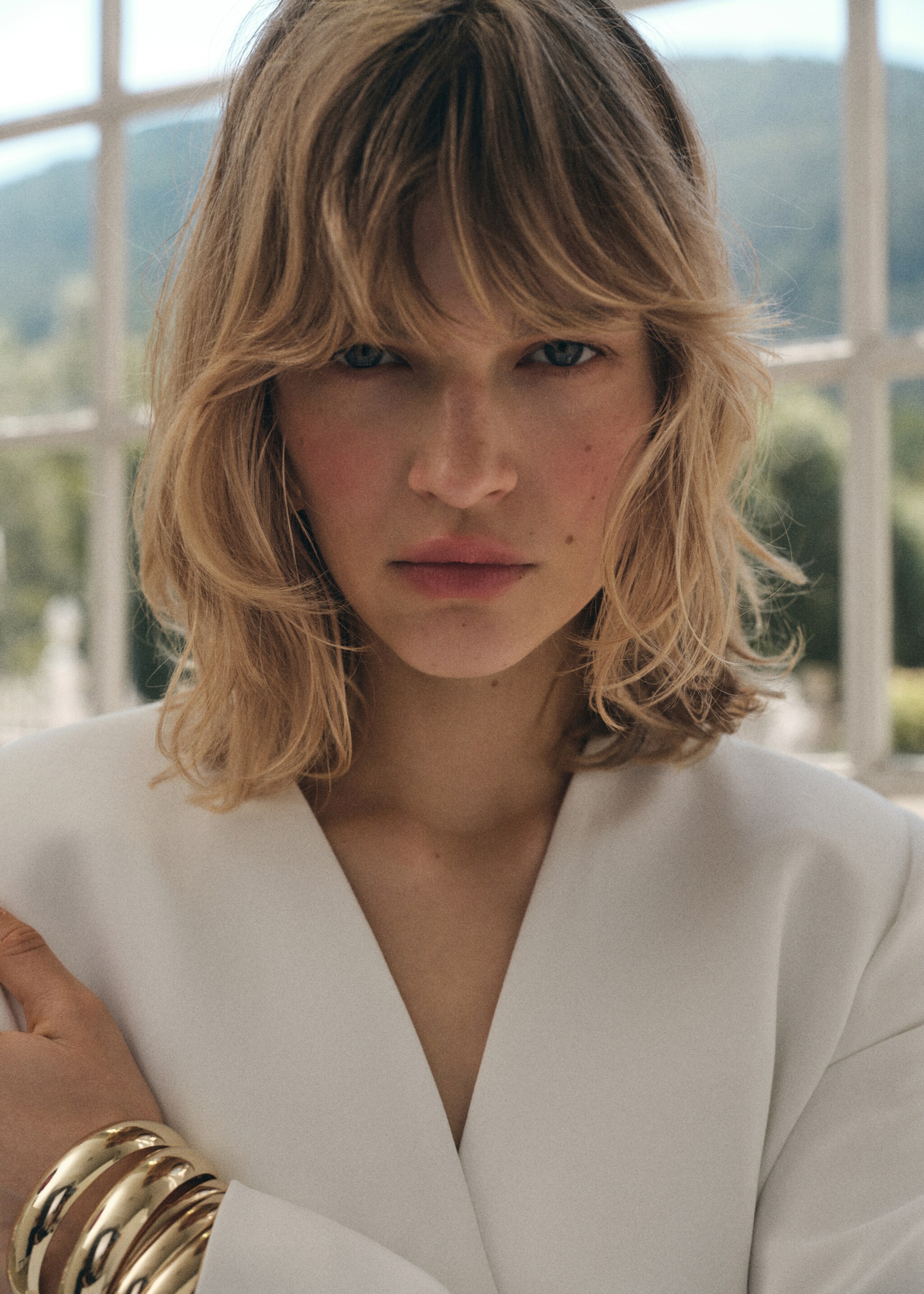 Double-breasted suit jacket - Details of the article 1, White. Ref: 17044147-01.