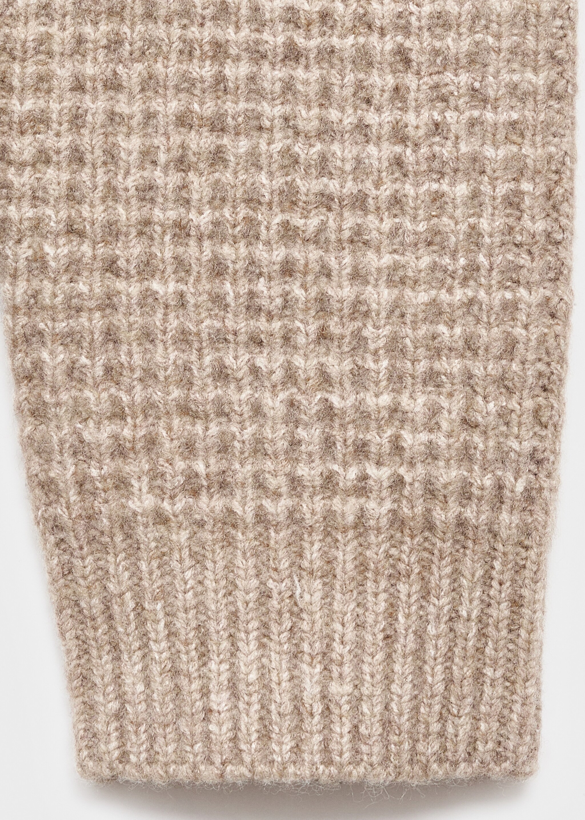 Chunky-knit sweater - Details of the article 8, Medium Brown. Ref: 17046339-01.