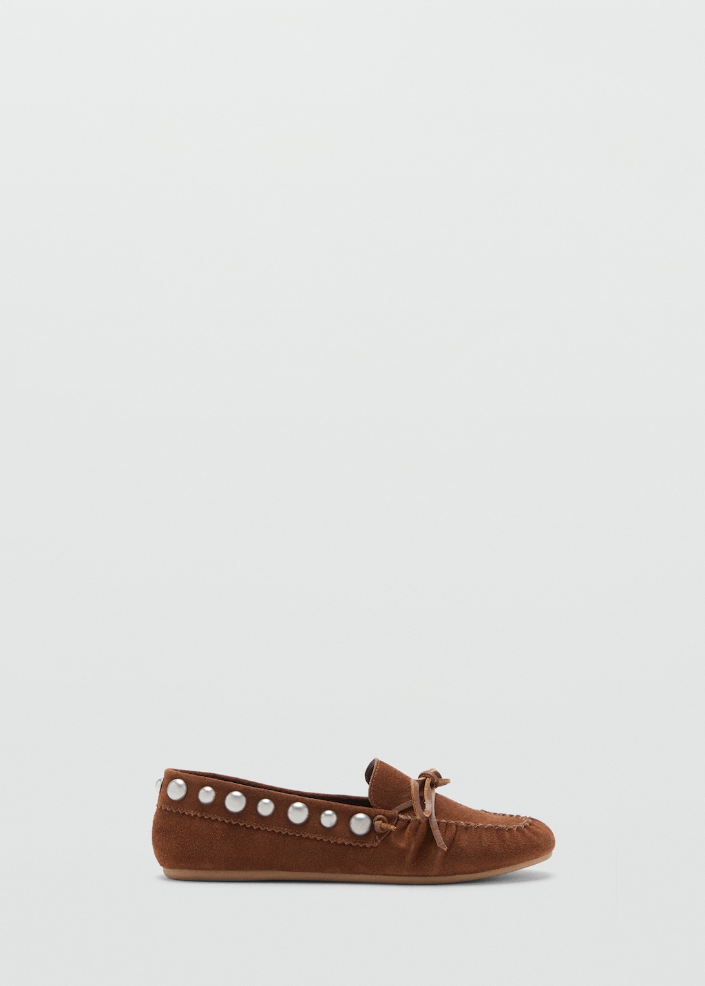Suede moccasin with studs