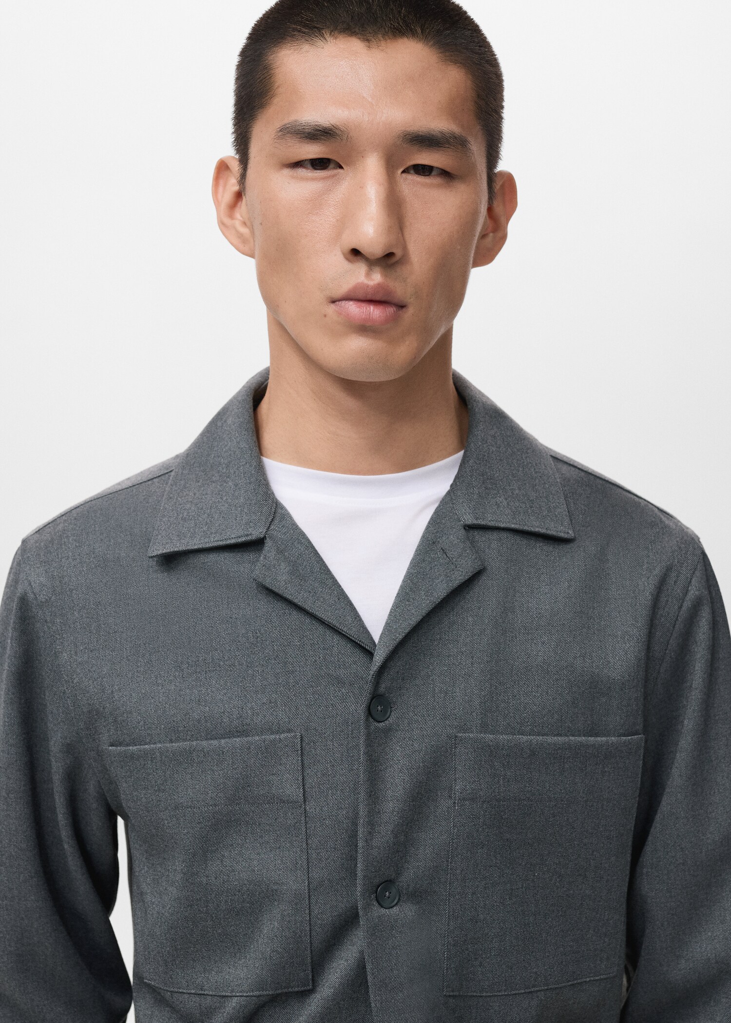 Fluid overshirt with pockets - Details of the article 1