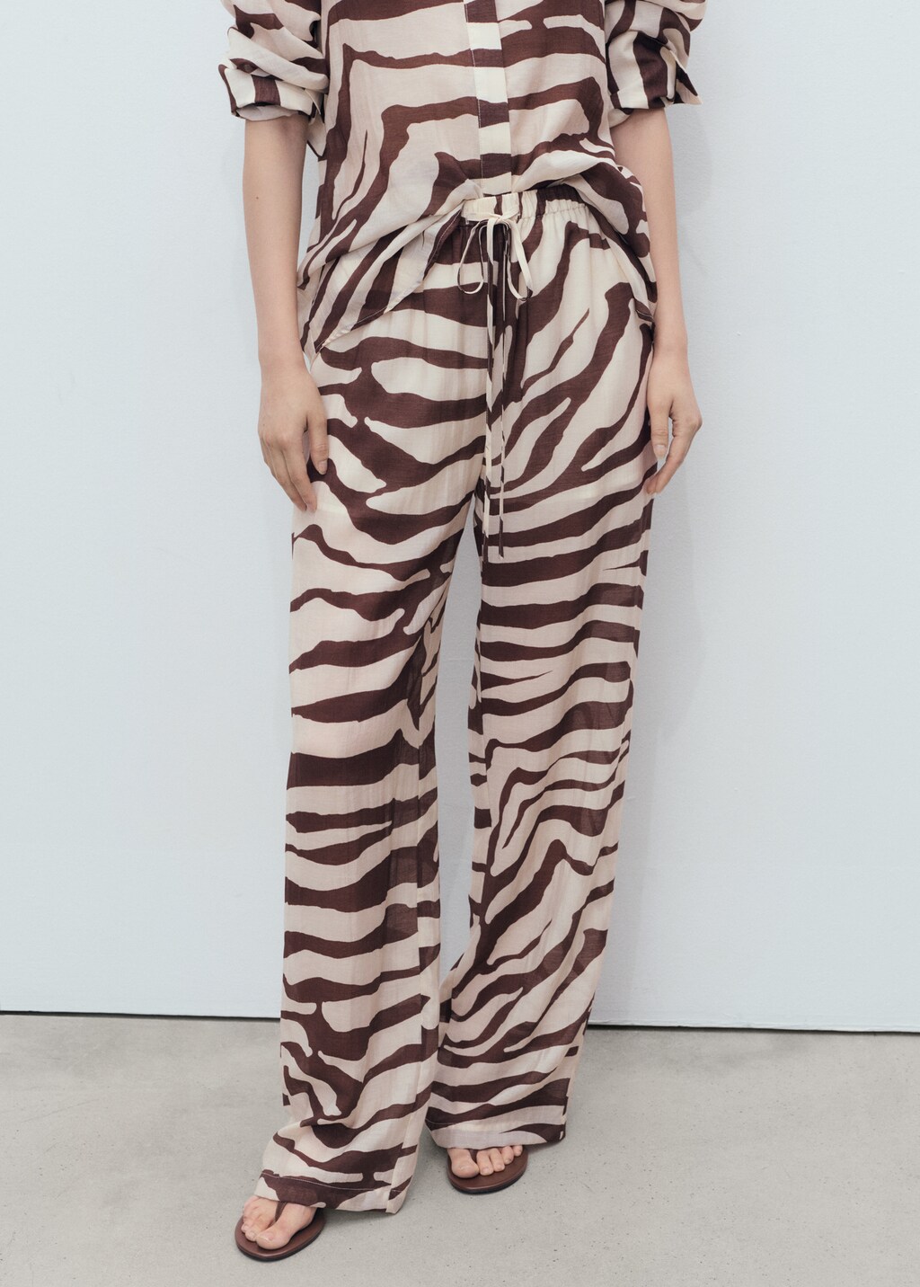 Zebra-print fluid pants - Women | MANGO USA