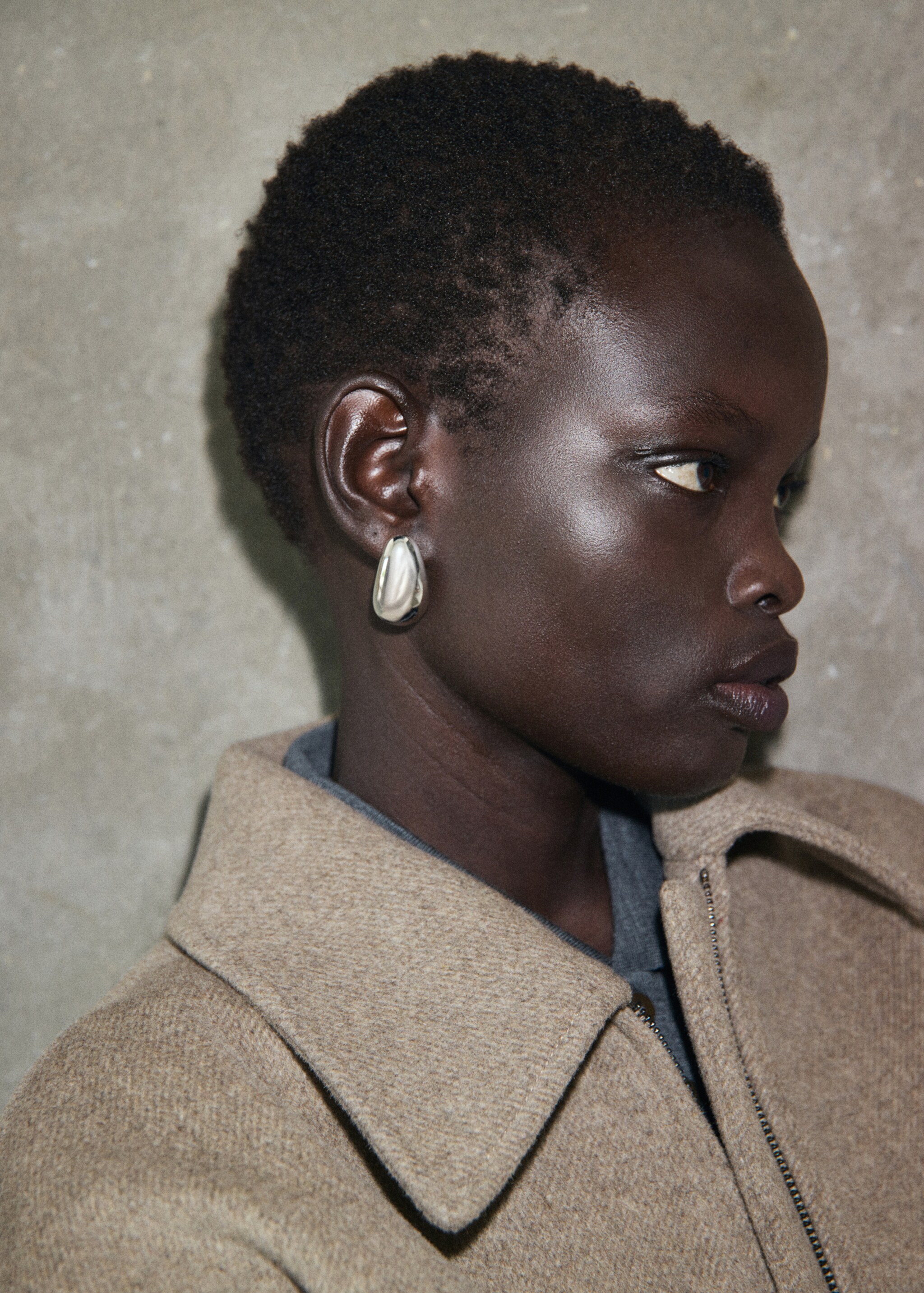 Wool bomber jacket - Details of the article 1, Sand. Ref: 17055789-01.