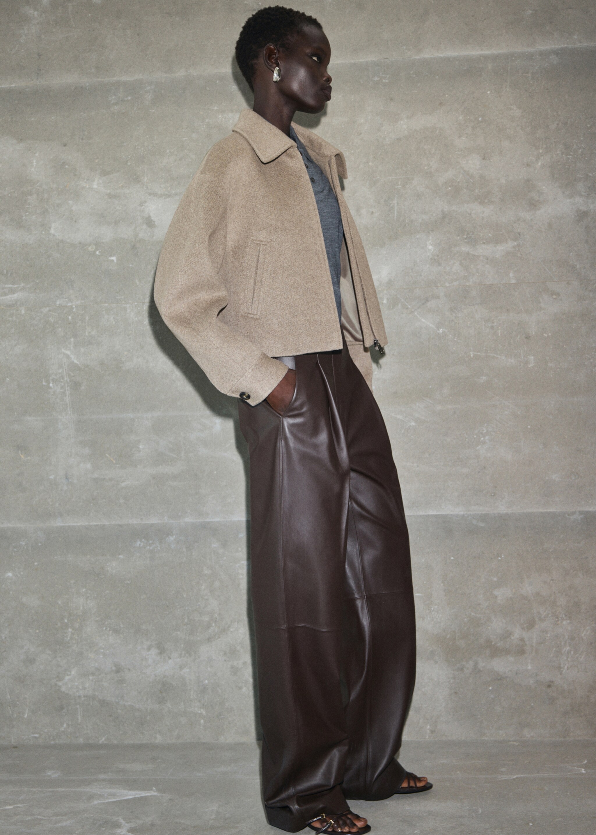 Wool bomber jacket - Details of the article 2, Sand. Ref: 17055789-01.