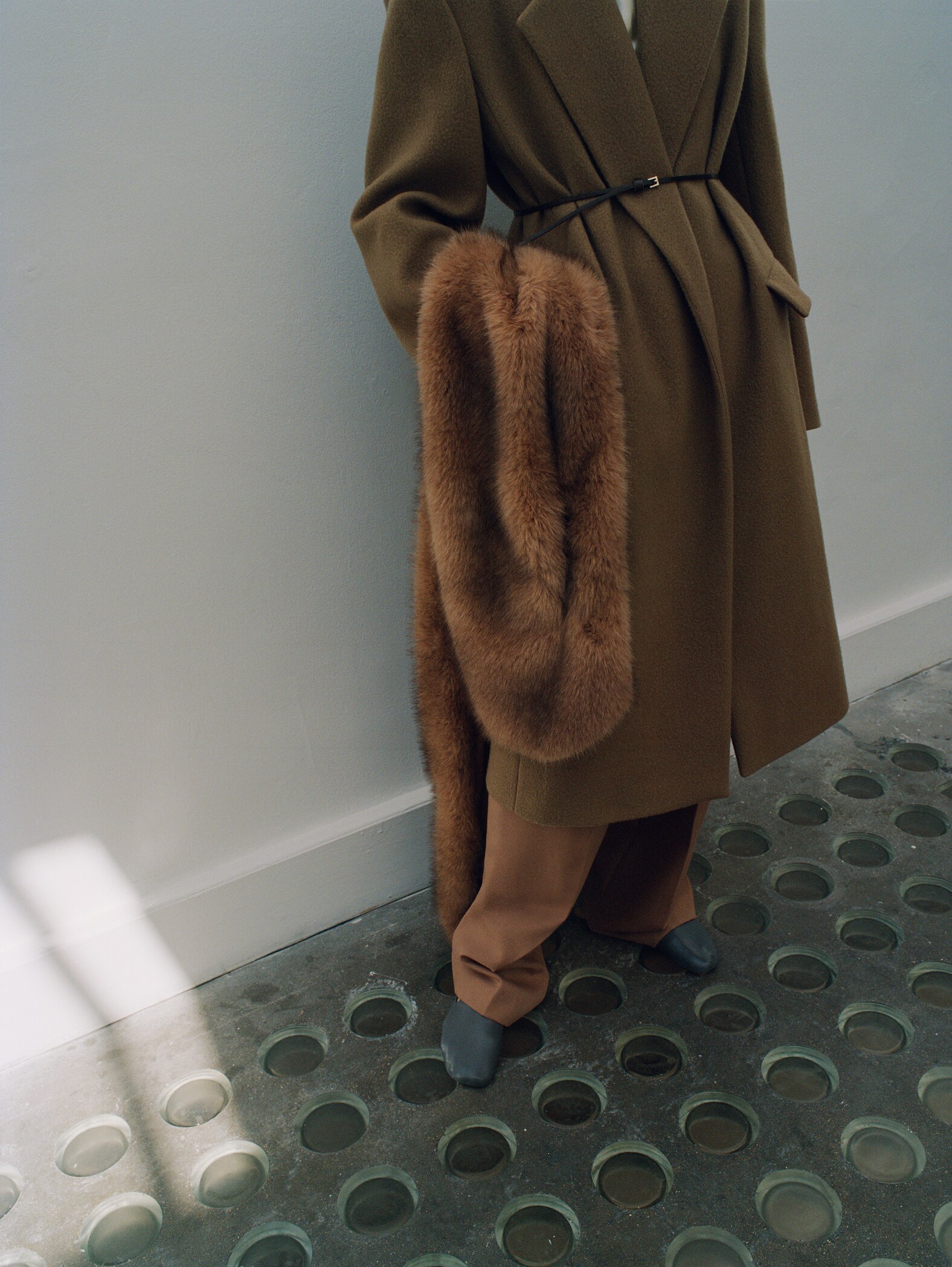 Fur-effect scarf - Details of the article 9