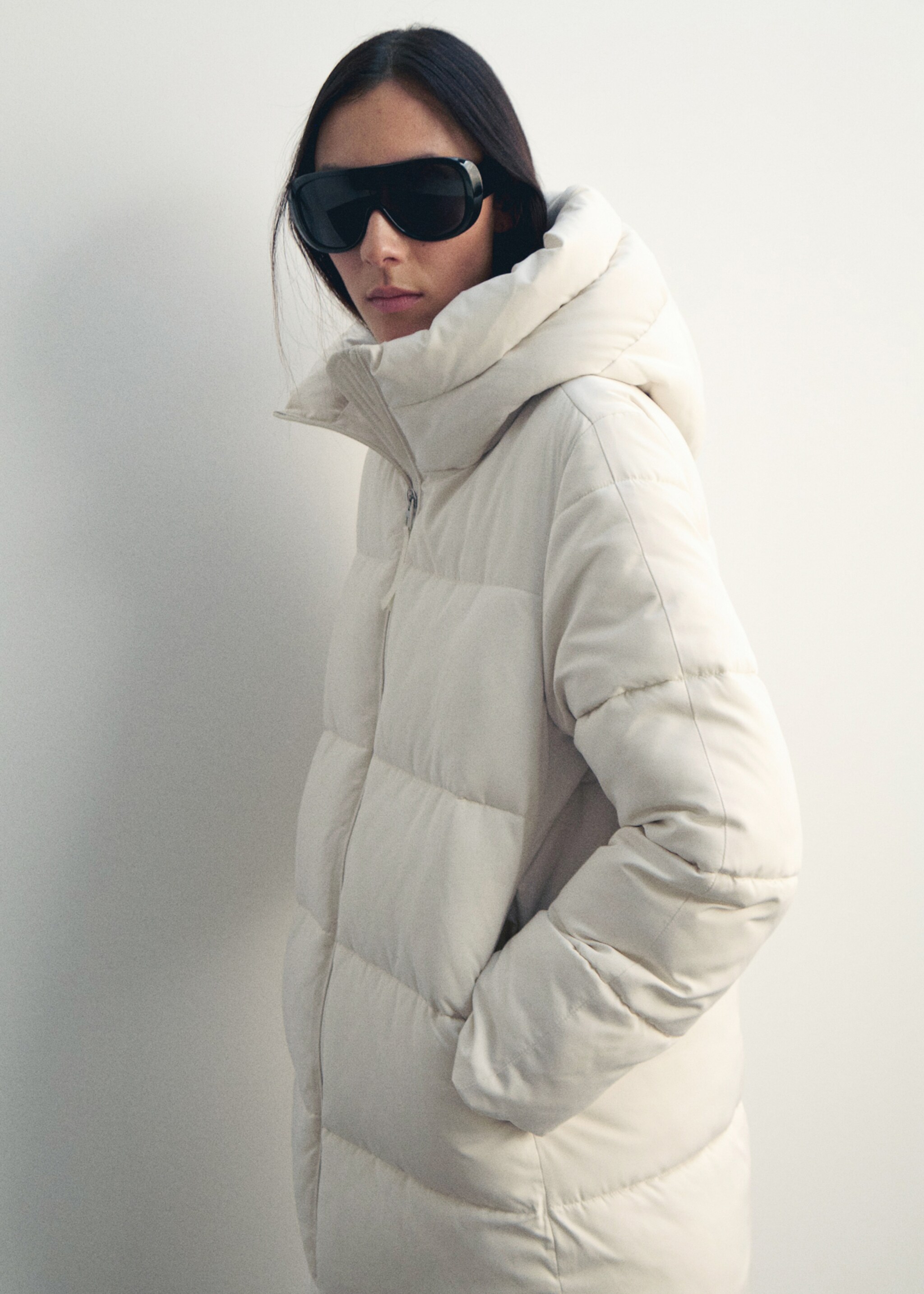 Long padded anorak with hood - Medium plane, Off White. Ref: 17057131-01.