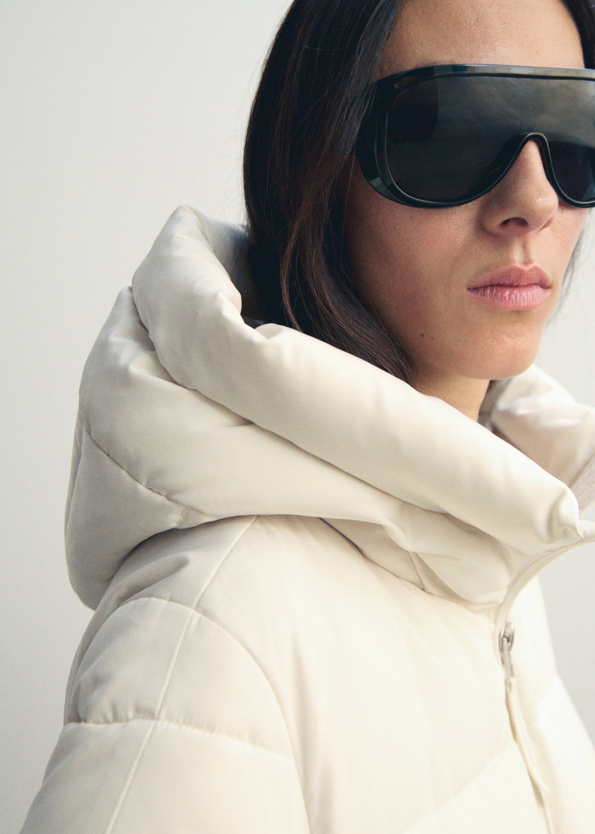 Long padded anorak with hood - Details of the article 1, Off White. Ref: 17057131-01.