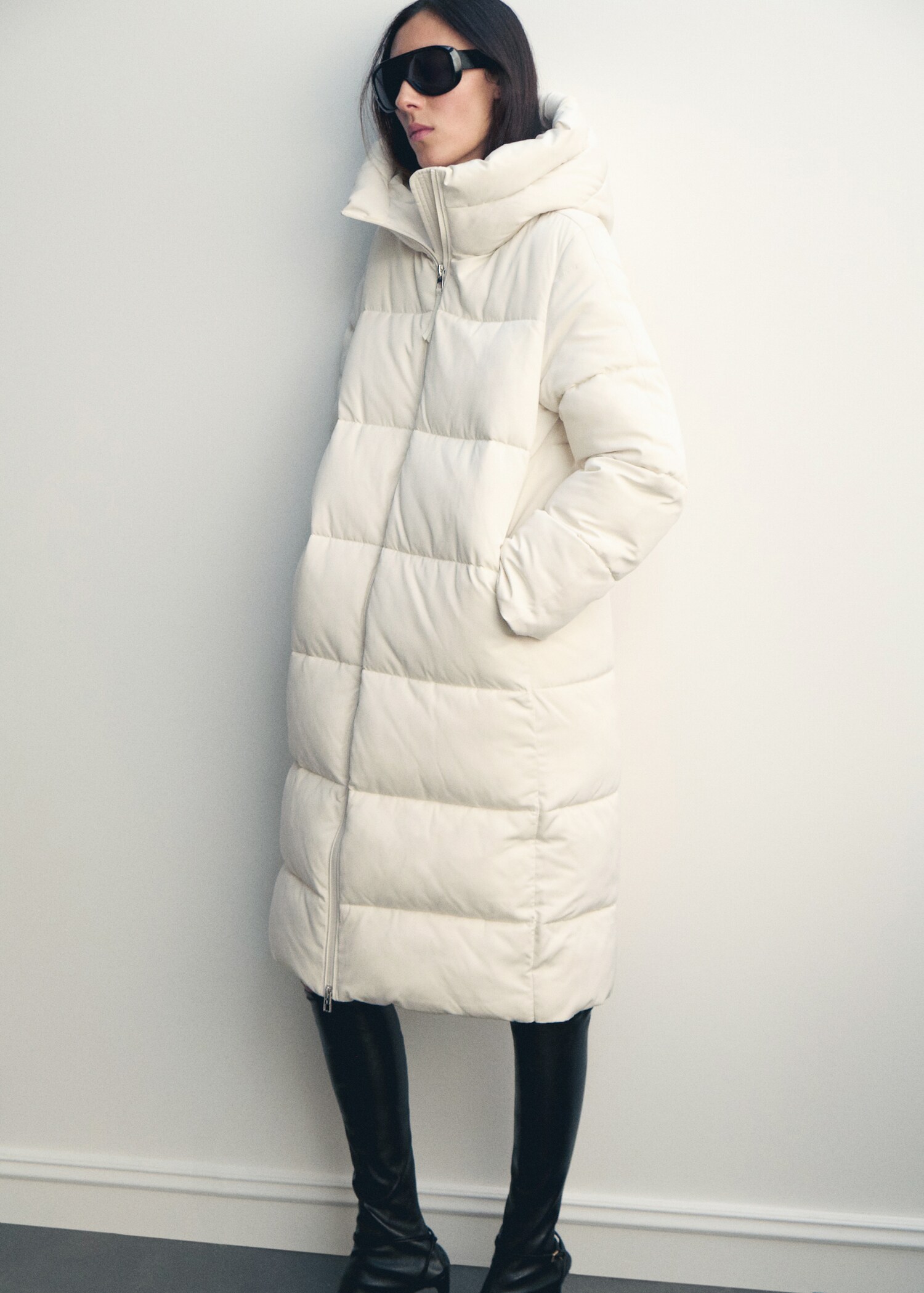 Long padded anorak with hood - General plane