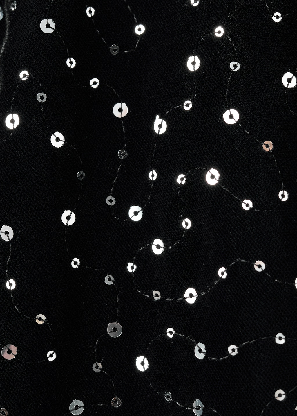 Short dress with sequins