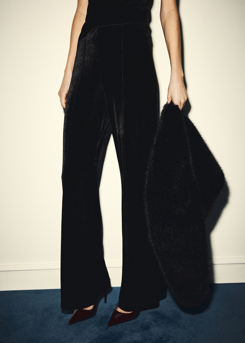 Velvet pants with seam detail