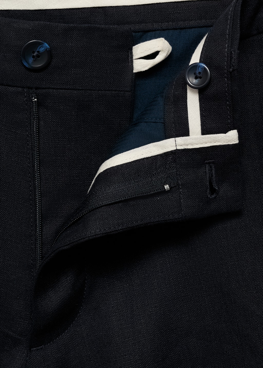 Slim-fit 100% linen bermuda shorts