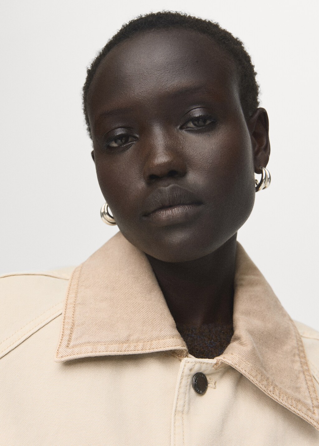 Denim barn jacket with contrasting collar