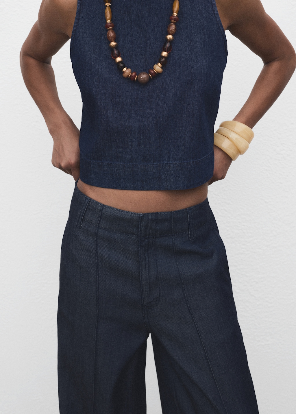 Wide leg denim pants with stitching