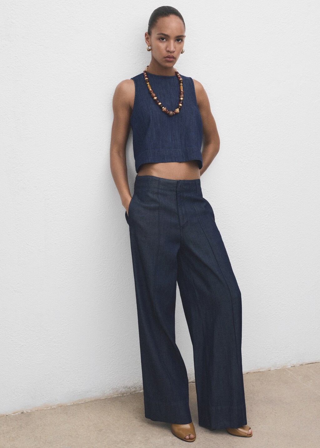 Wide leg denim pants with stitching