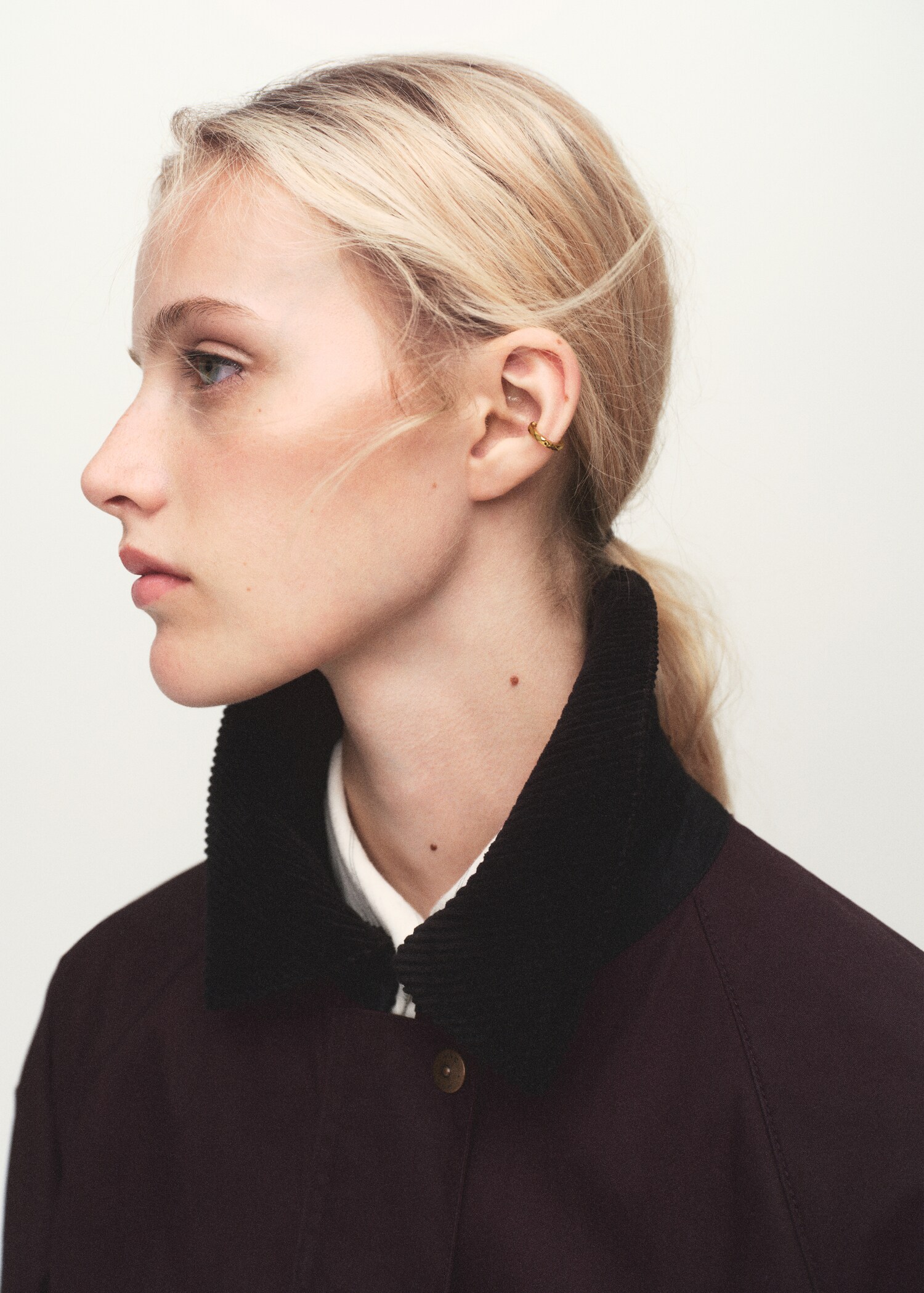 Cotton parka with corduroy collar - Details of the article 1