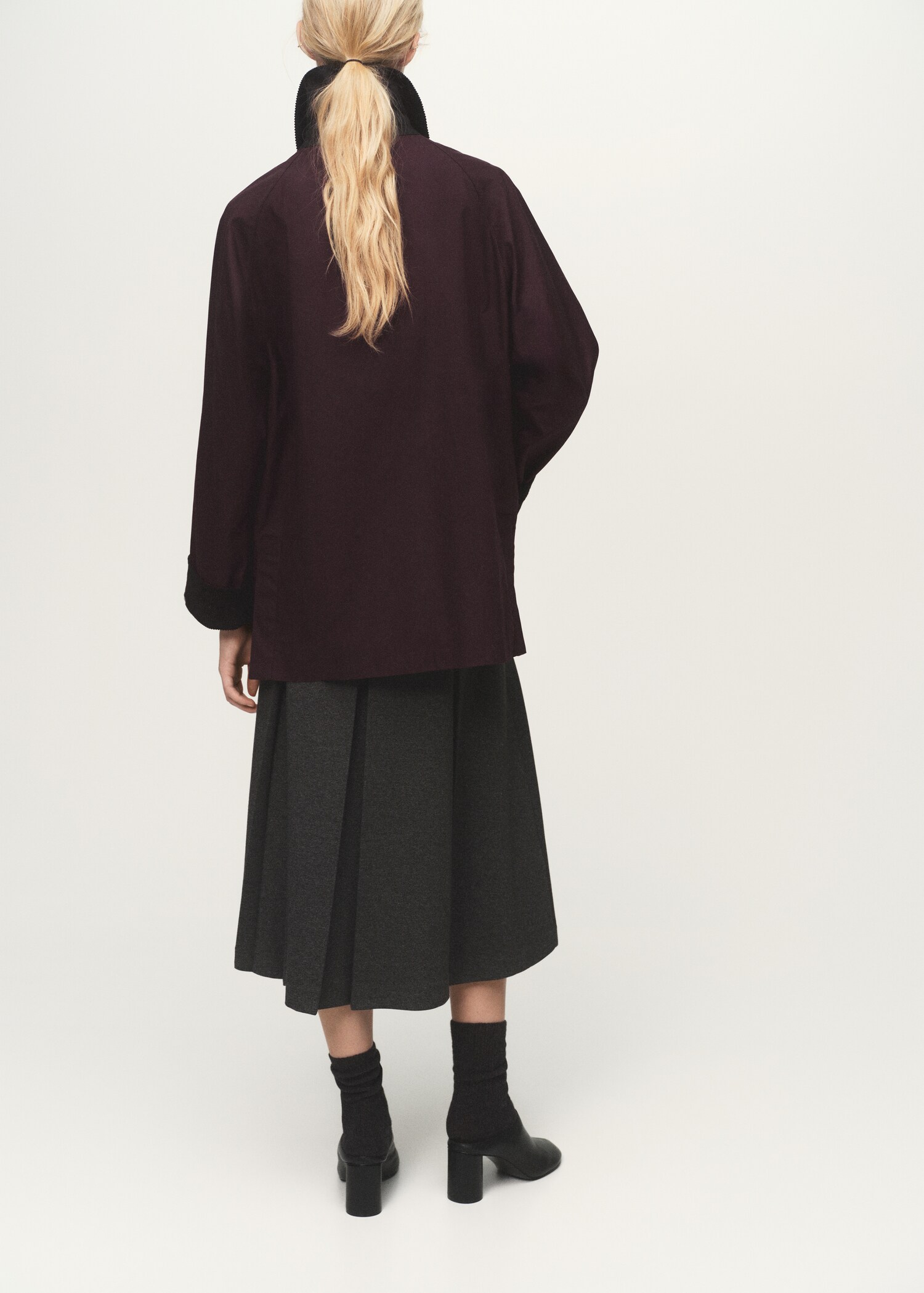 Cotton parka with corduroy collar - Reverse of the article