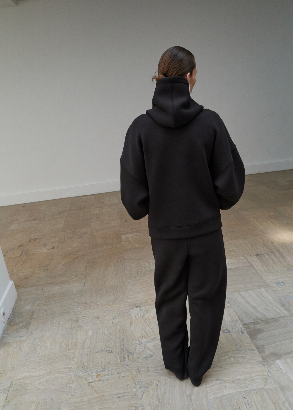 Jogger pants with seam detail