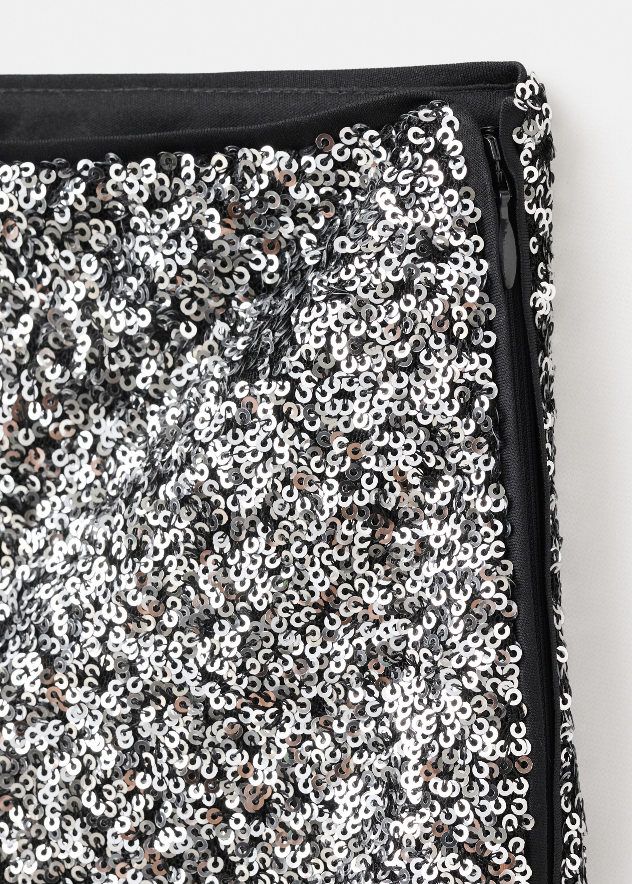 Sequin shorts - Details of the article 8, Silver. Ref: 17068274-01.