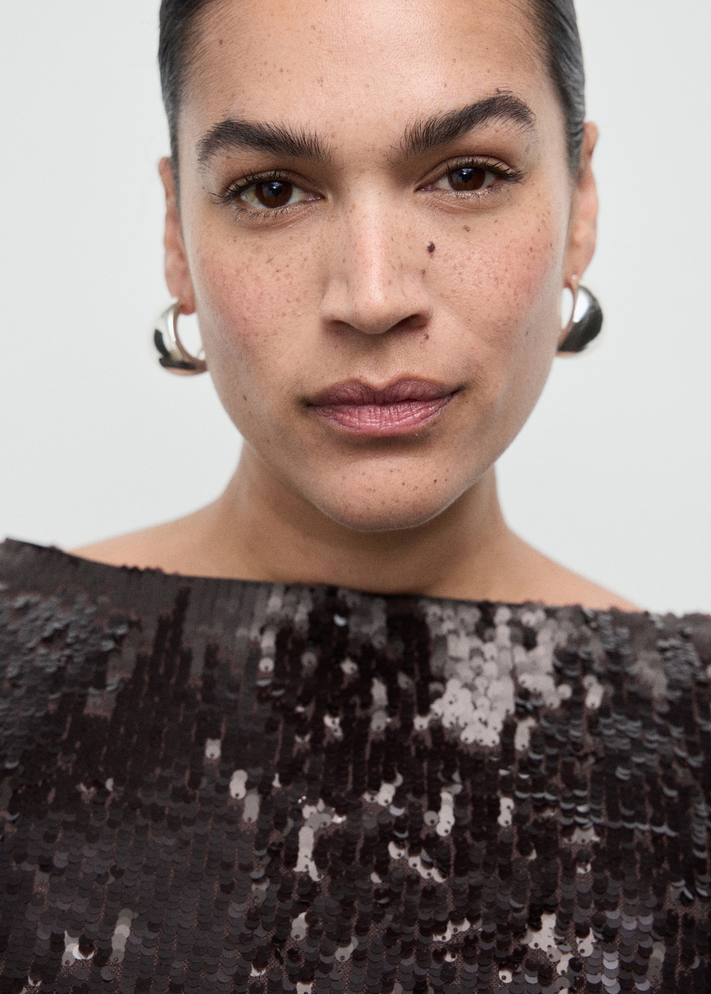 Bell-sleeved top with sequins