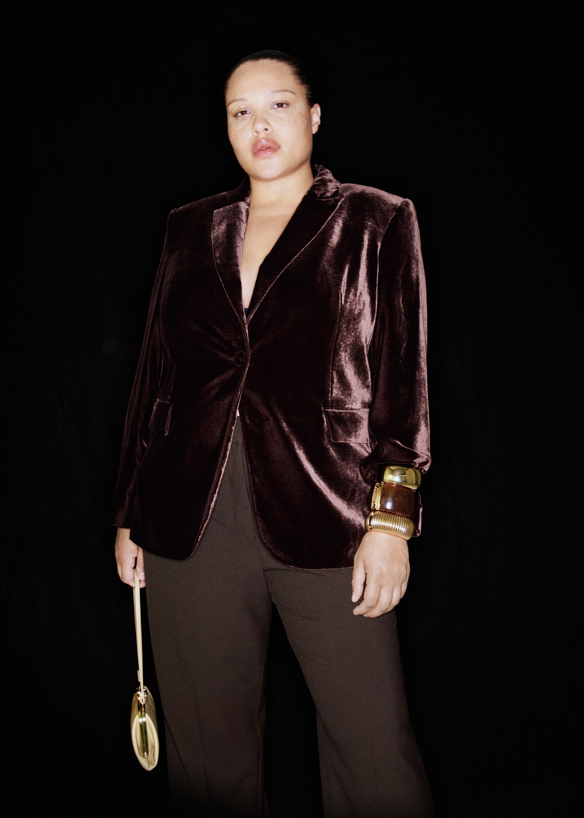 Structured velvet blazer - Details of the article 7, Chocolate. Ref: 17069406-01.