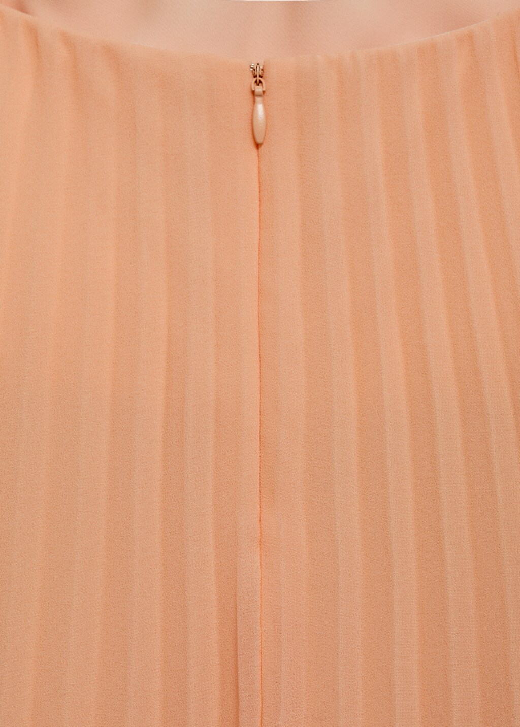 Strapless pleated dress