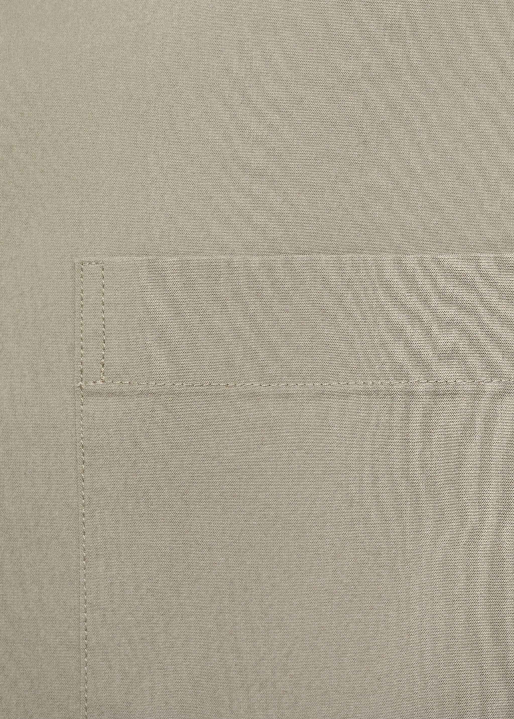 Camisa bolsillos cuello bowling - Detalle del artículo 0