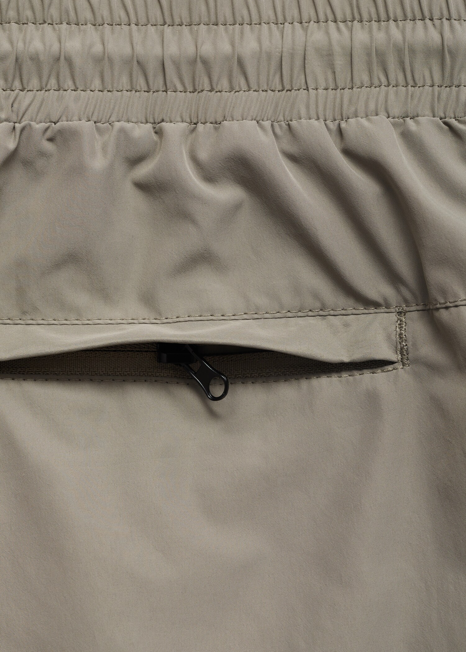 Swimsuit with zip pockets - Details of the article 0