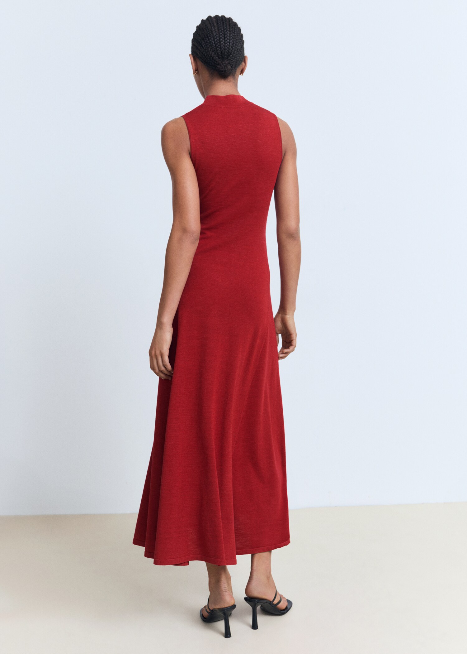 Fine-knit flared dress - Reverse of the article