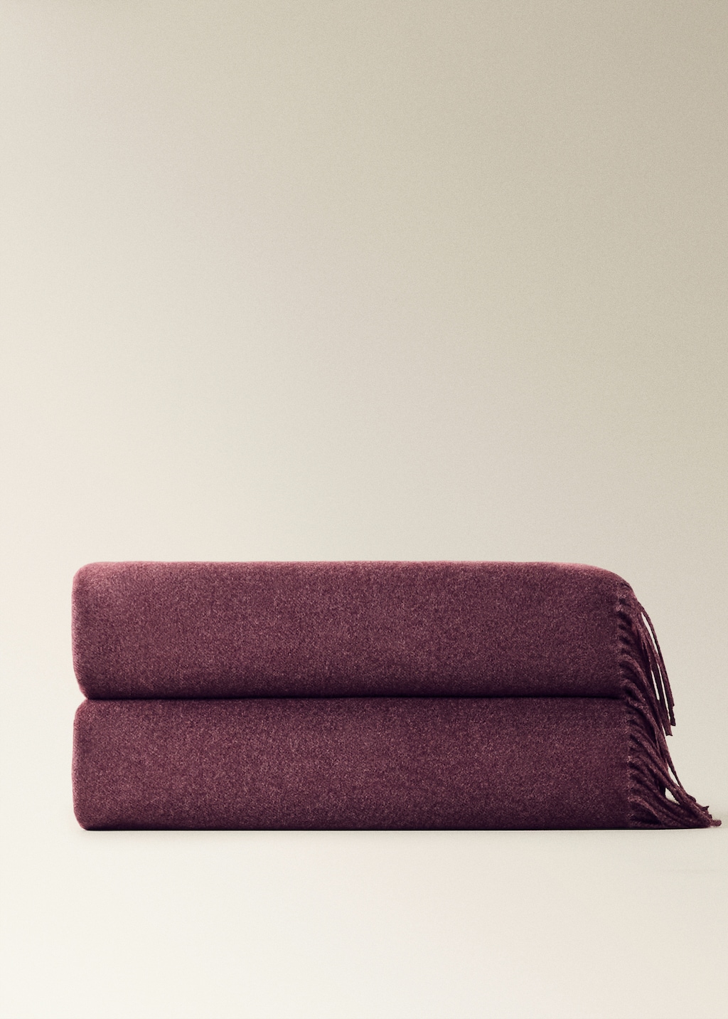 Ultra-light bone china dinner plate