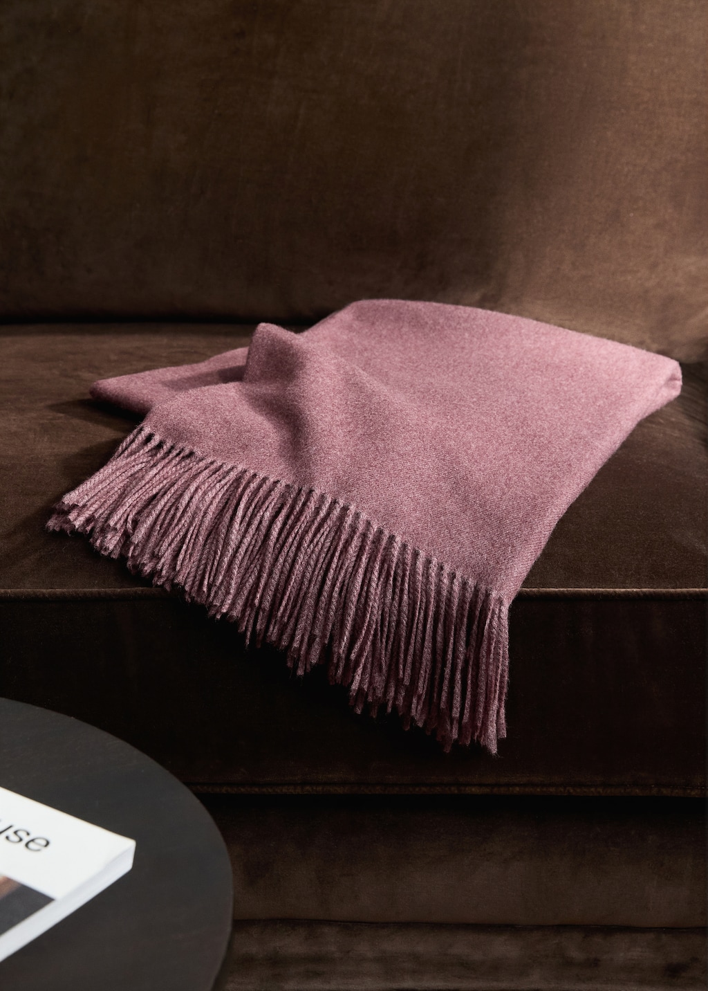 Ultra-light bone china dinner plate