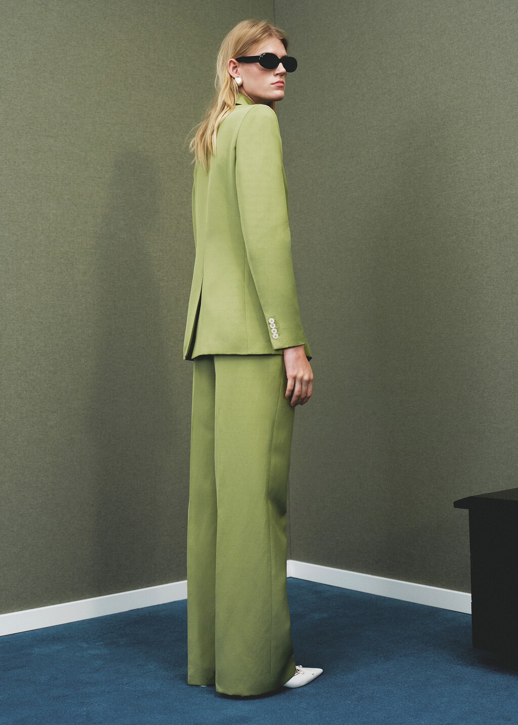 Straight-fit linen-blend suit pants