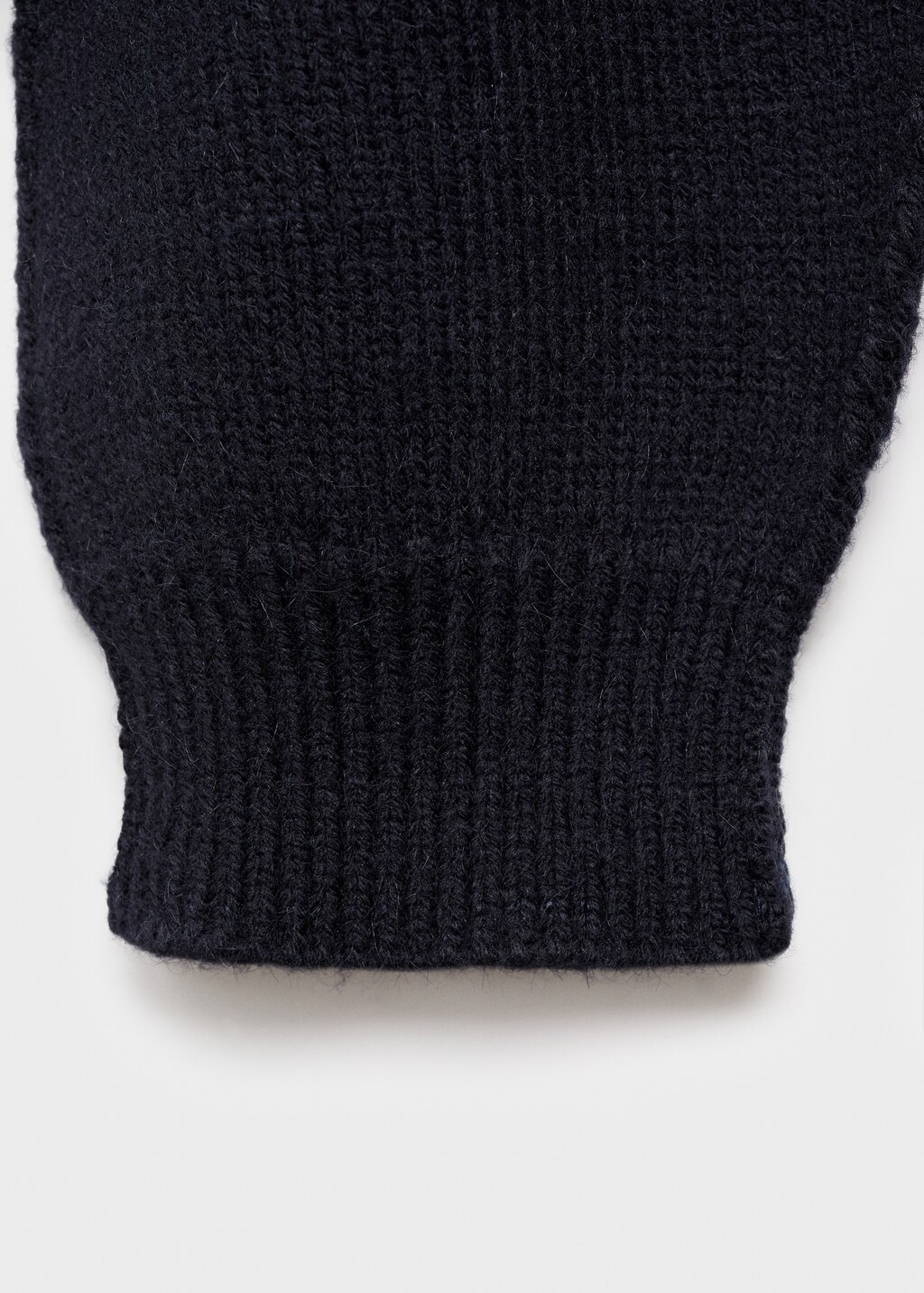 Straight-fit cardigan with buttons