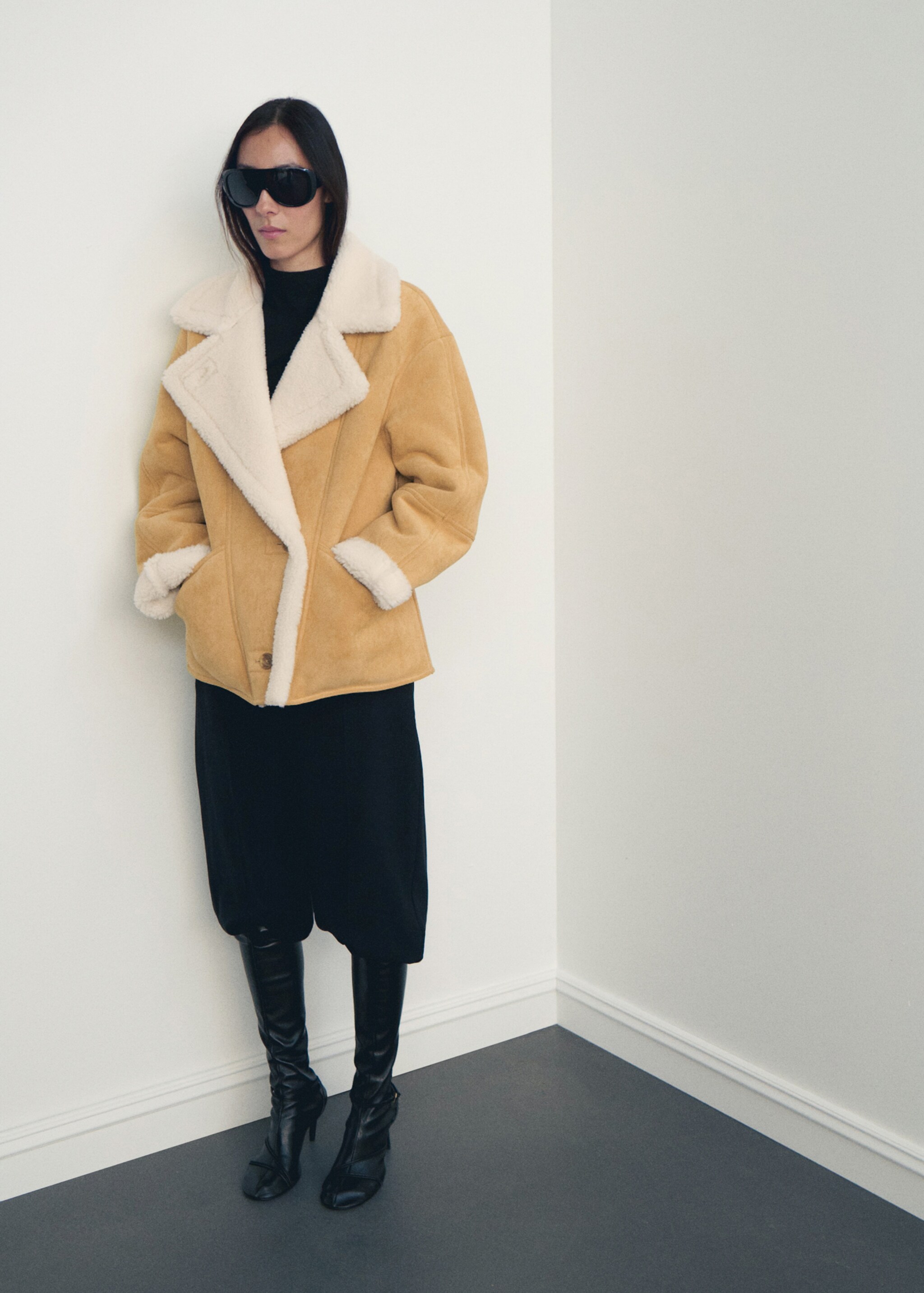 Suede-effect jacket with sheepskin collar - General plane, Medium Brown. Ref: 17078634-01.