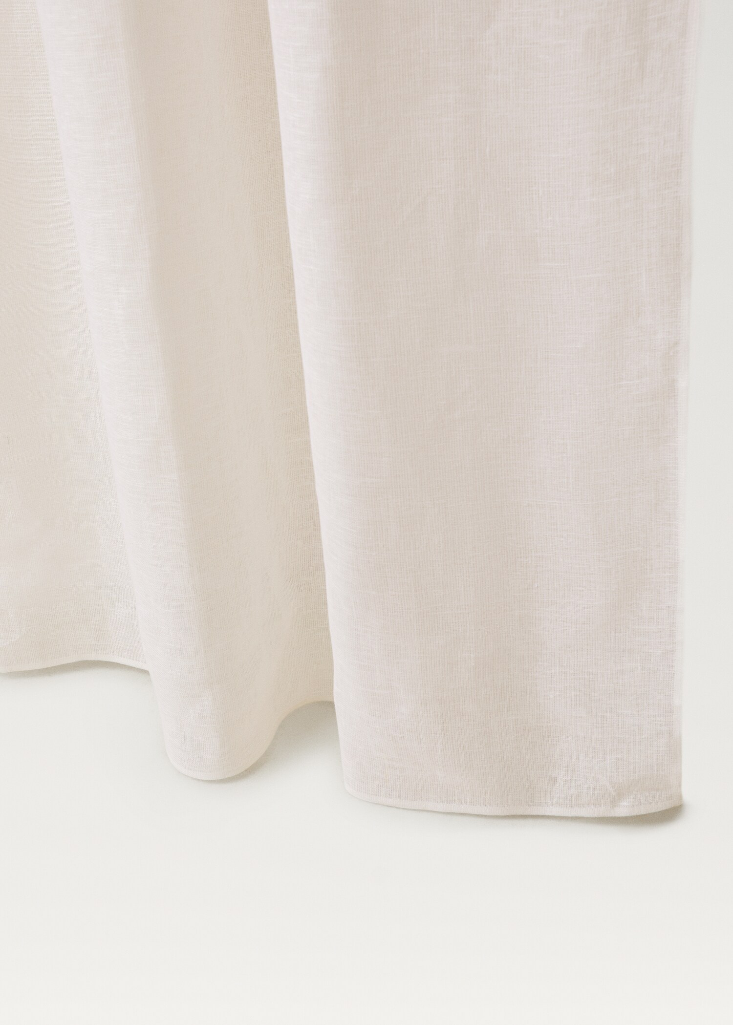 Linen curtain with net structure - Details of the article 1