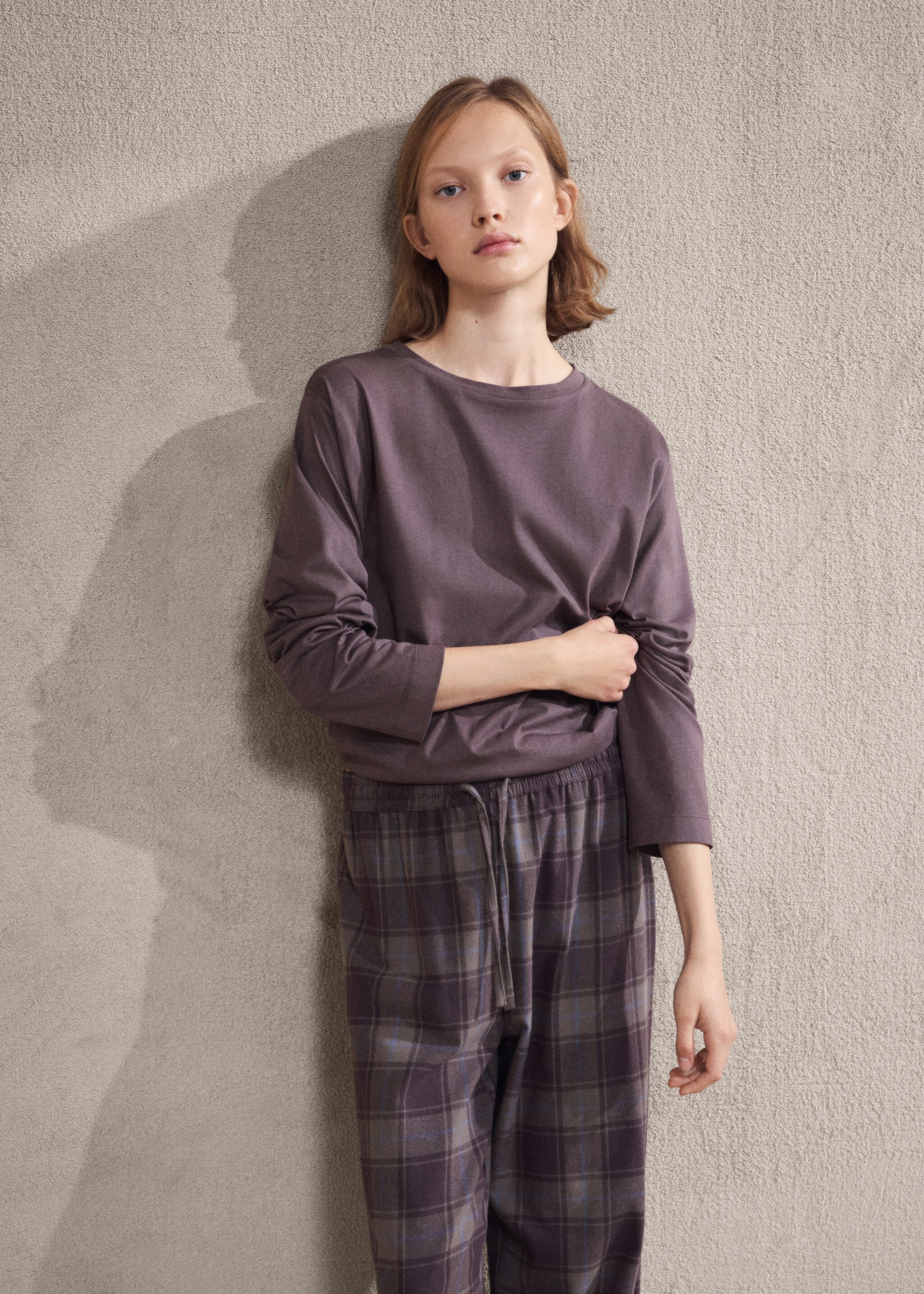 Two-piece flannel check pyjamas - Medium plane, Ink Blue. Ref: 17084406-01.