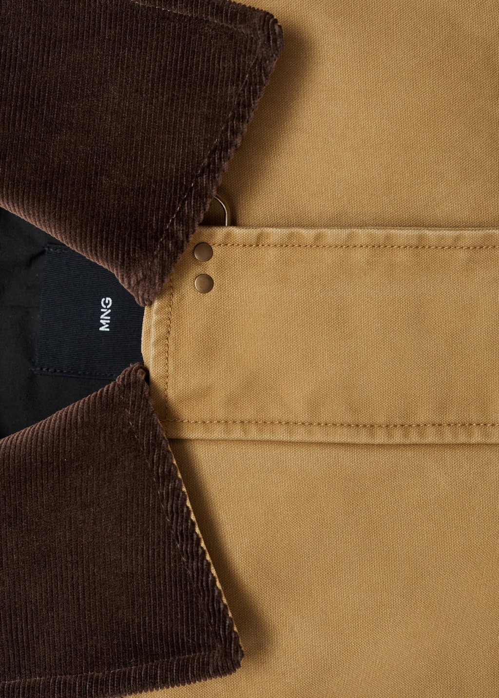 Oversized barn jacket with contrasting collar