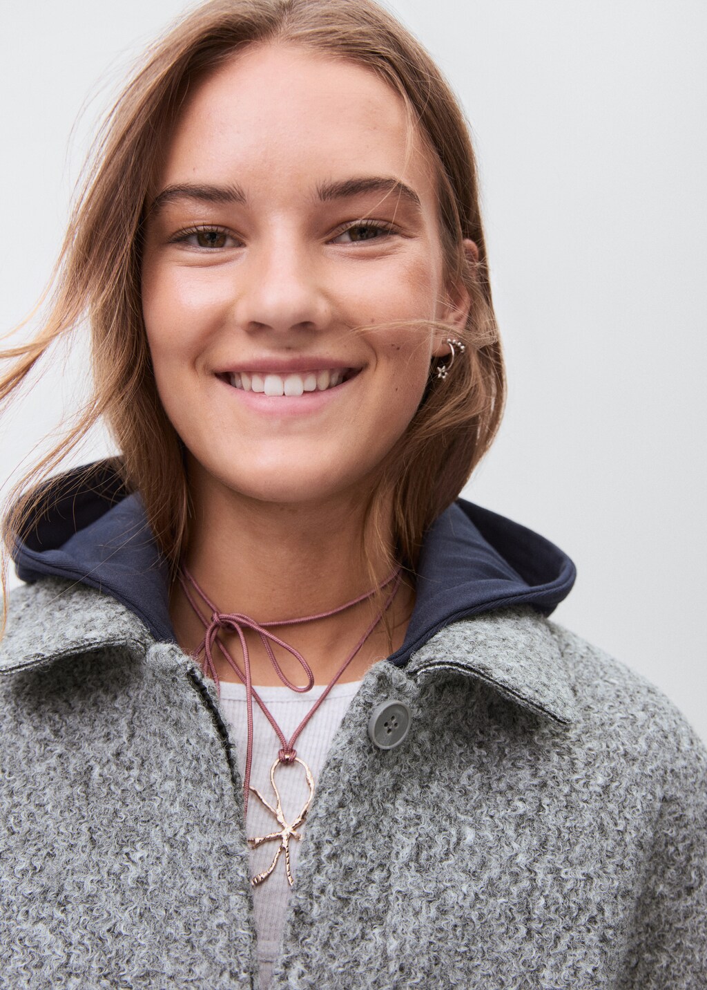 Wool jacket with lapel pockets