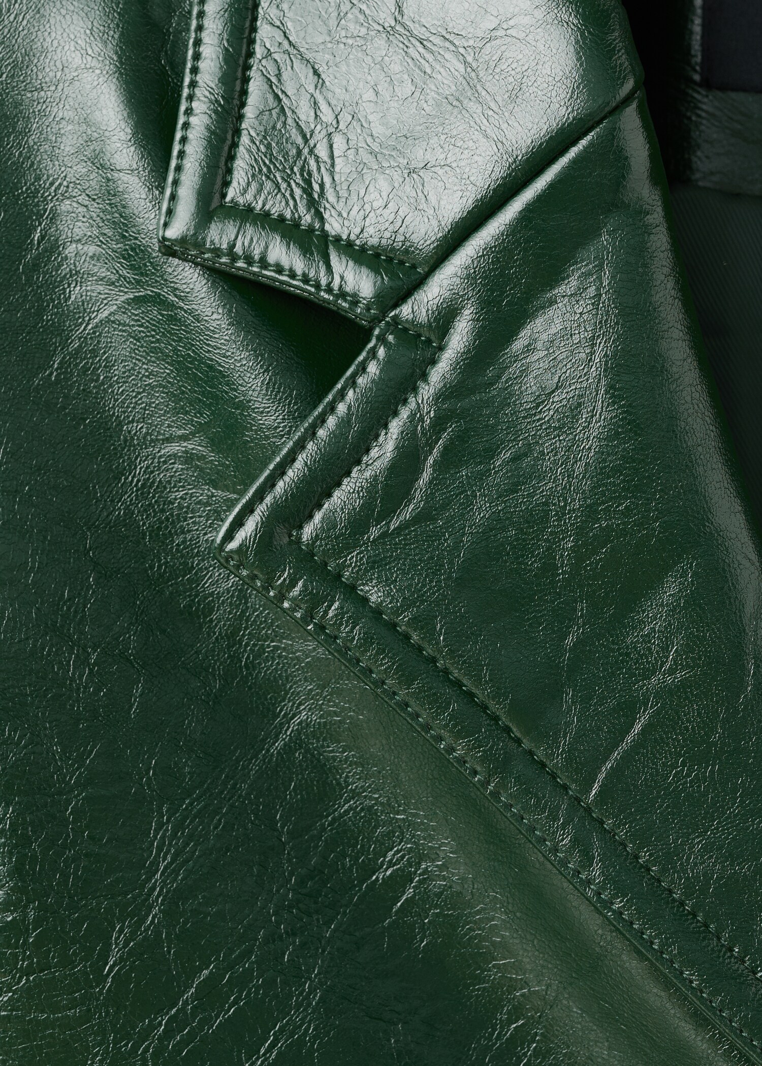 Long faux-leather coat - Details of the article 8