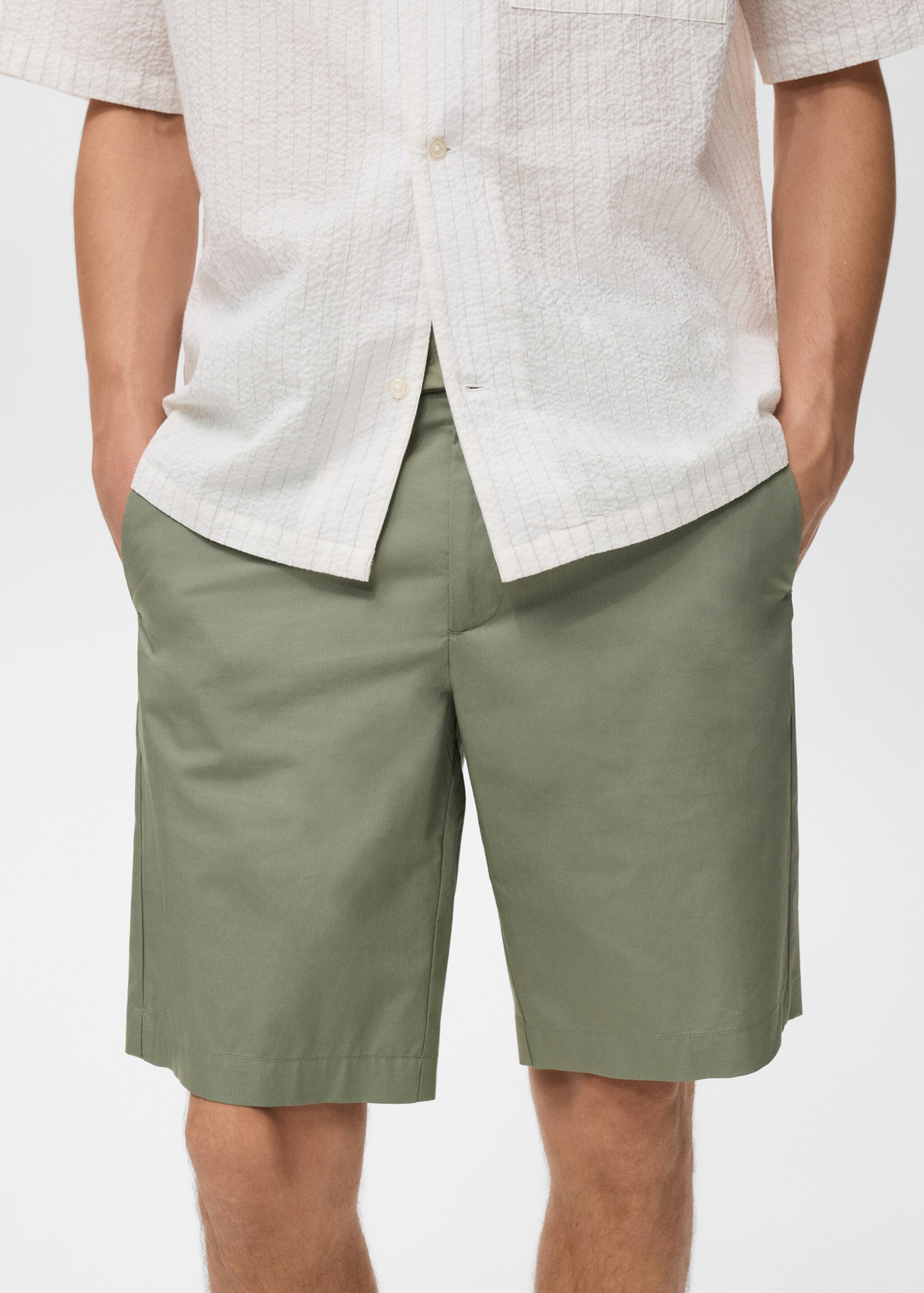 Slim-fit chino cotton bermuda shorts - Details of the article 1
