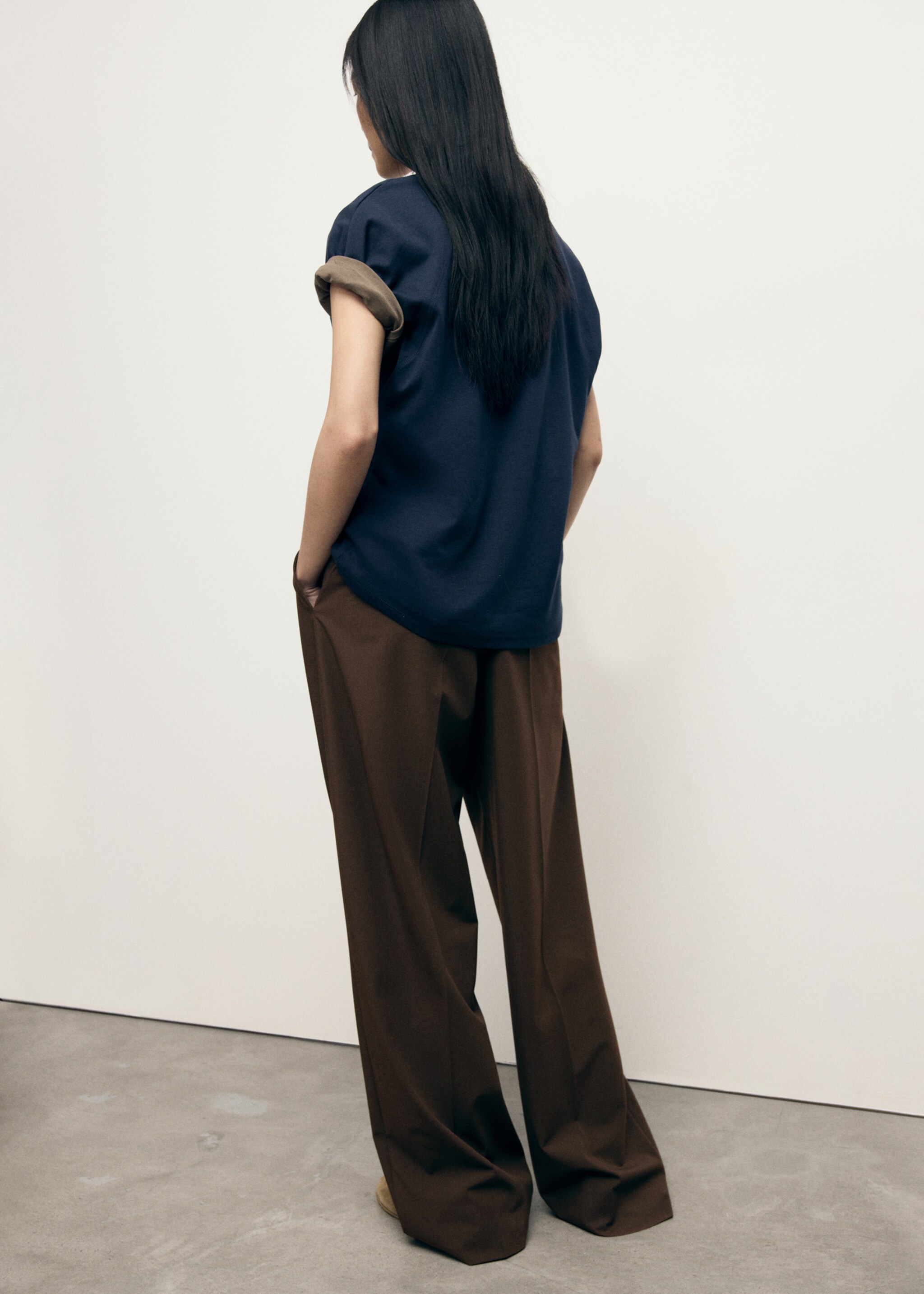Low-rise wide-leg pants - Reverse of the article, Brown. Ref: 17094096-01.