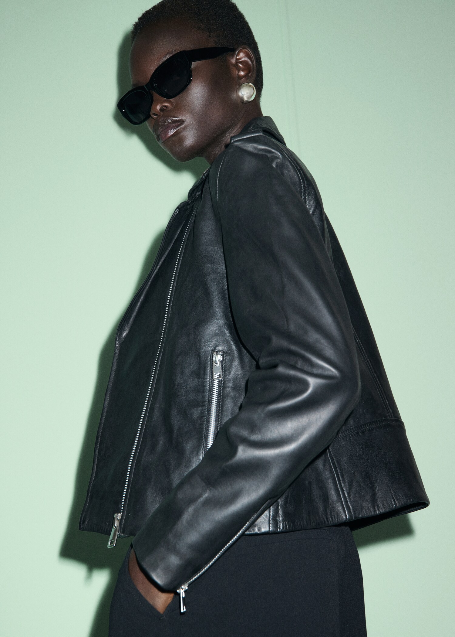 Leather biker jacket - Medium plane