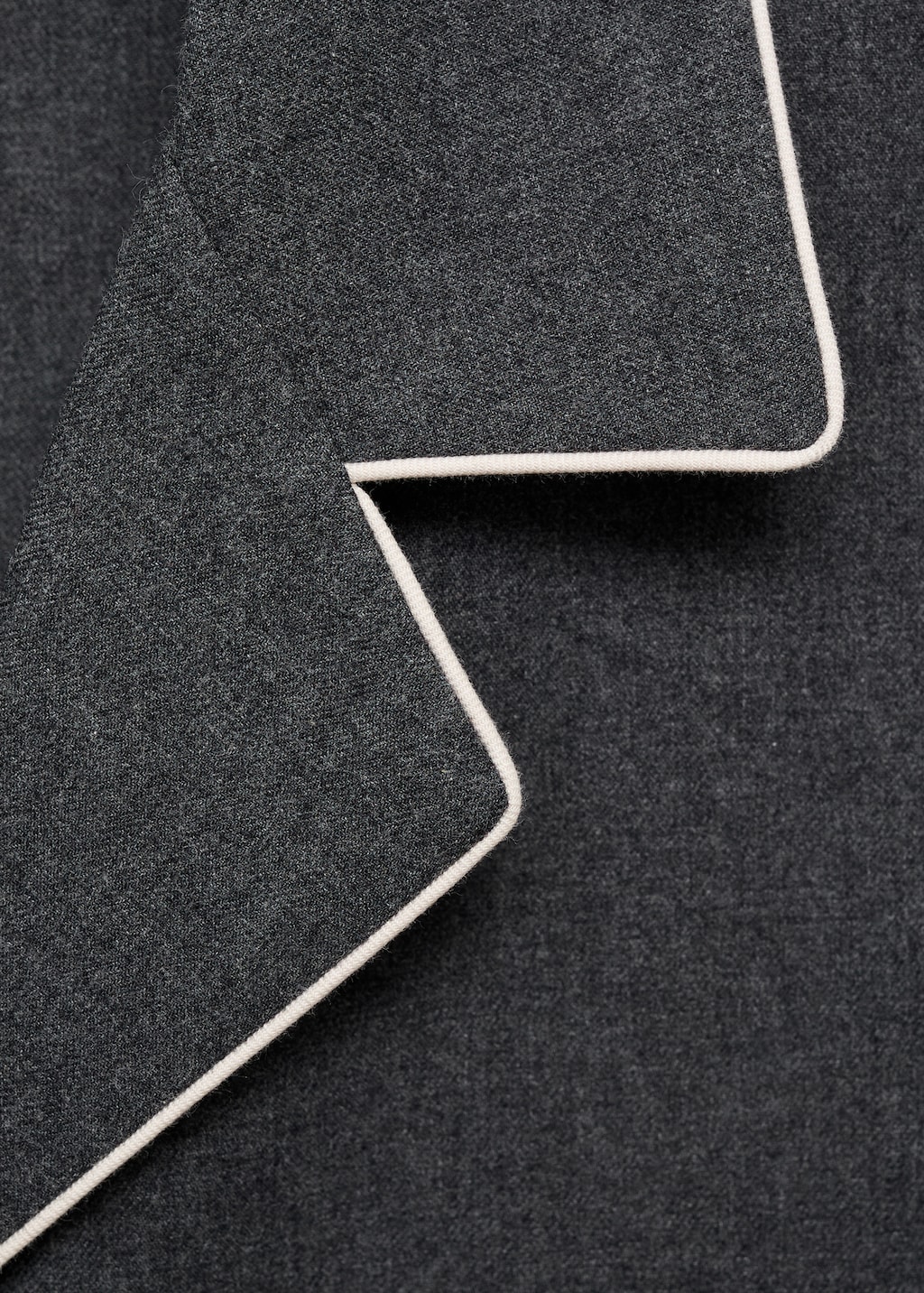 Cotton flannel shirt with contrasting piping