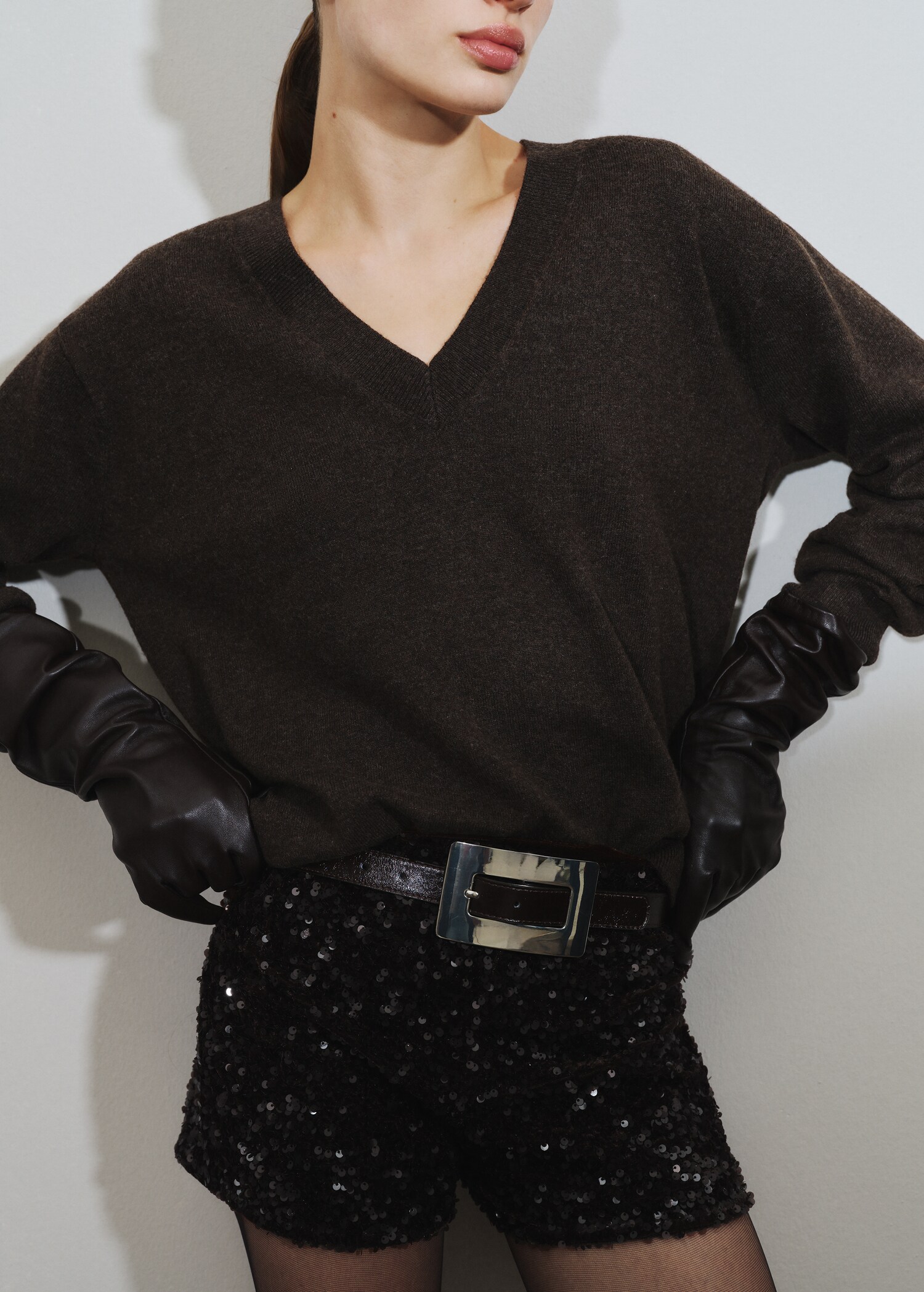 Velvet shorts with sequins - Medium plane